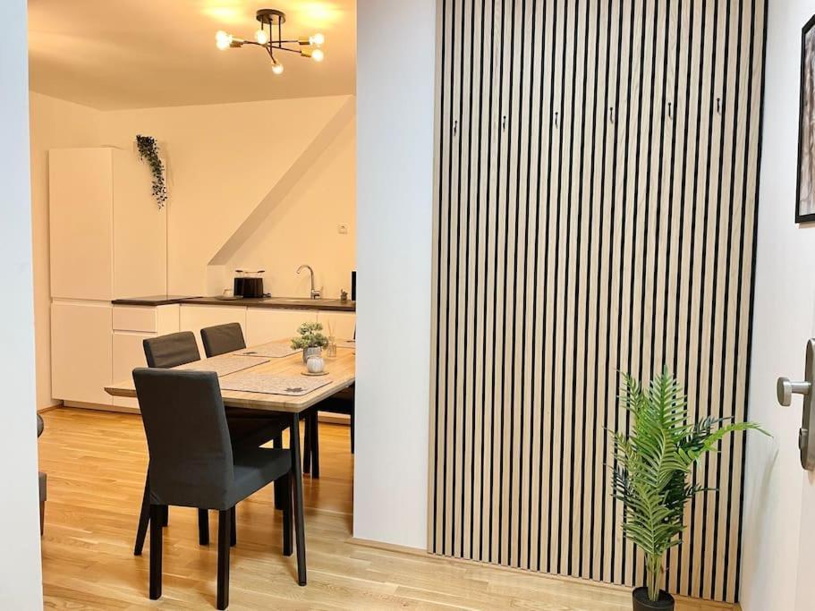 Apartamento Modern Rooftop With Free Parking *