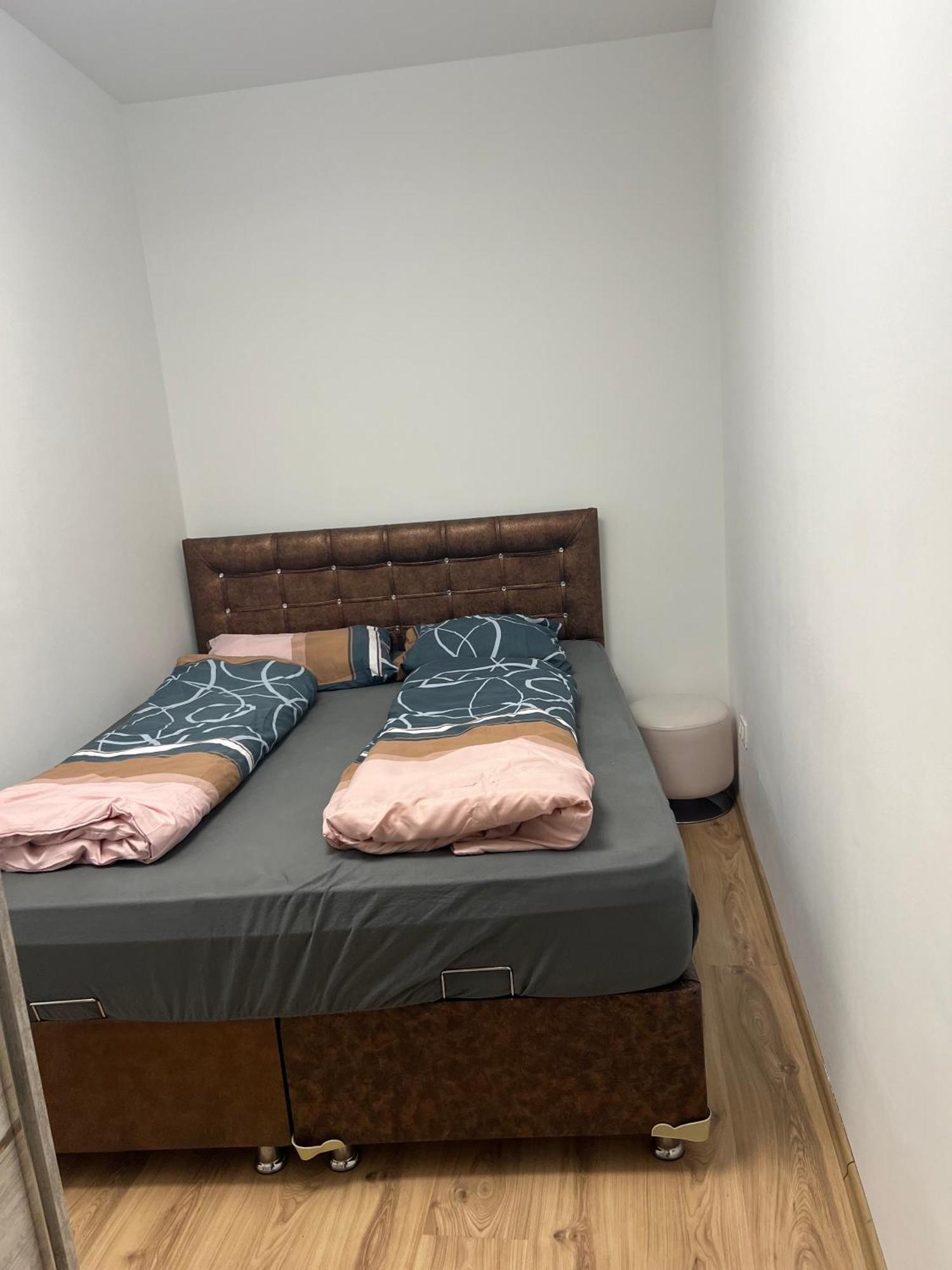 Apartamento 4a Simmeriner Hauptstrasse