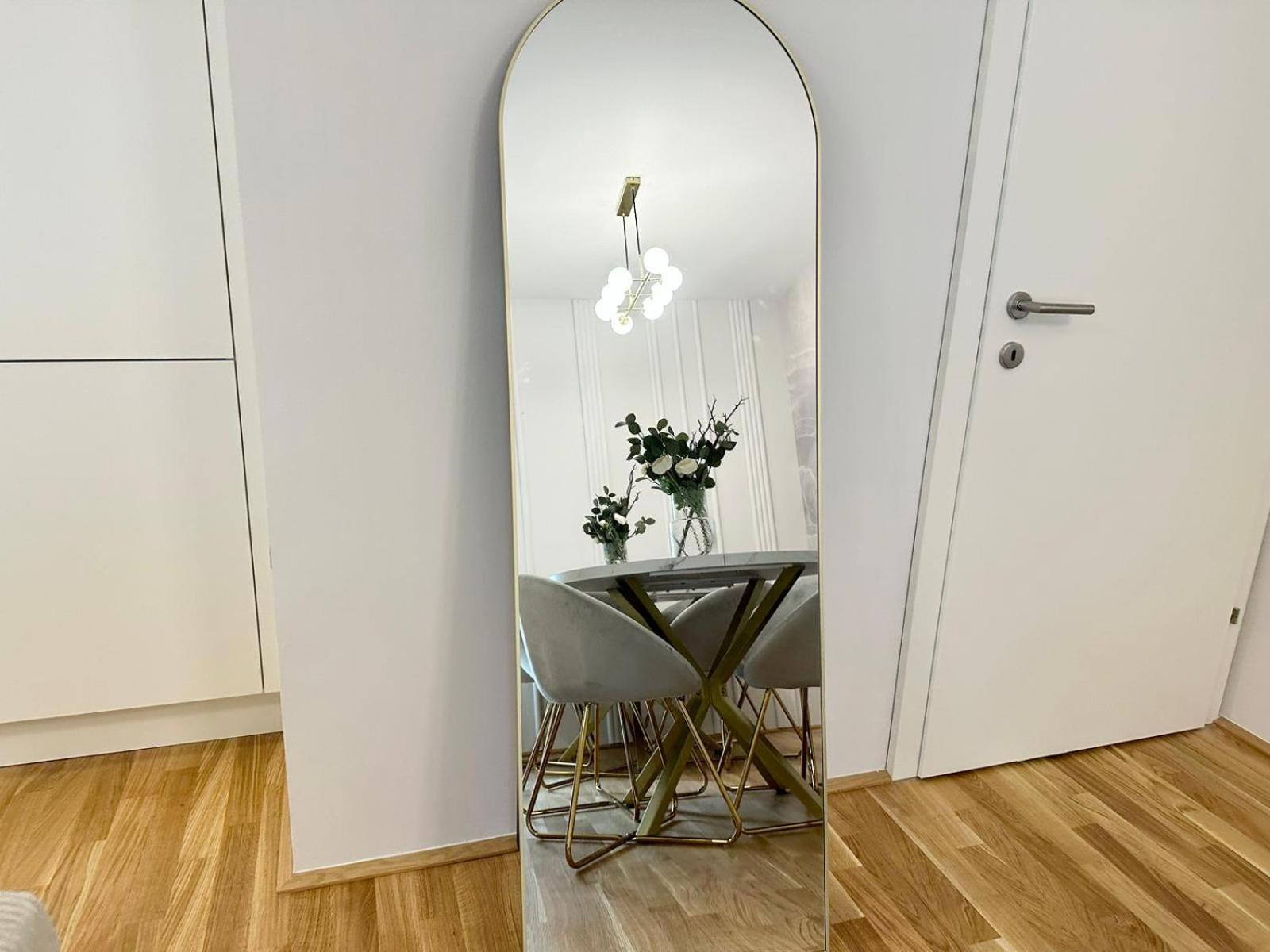 Apartment Modern I Parking I *