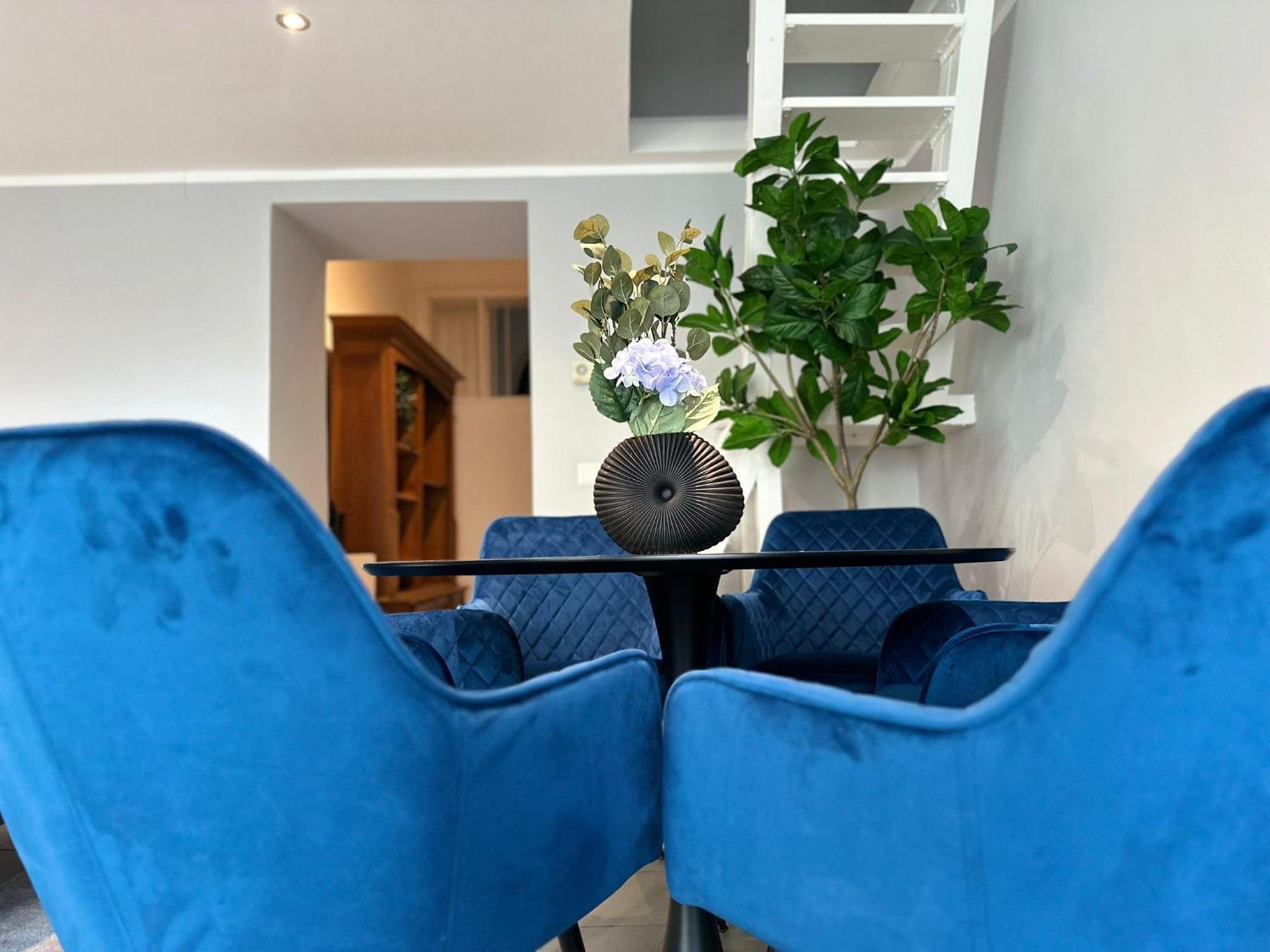 Apartment Apartment, Central, 2 Min To U4