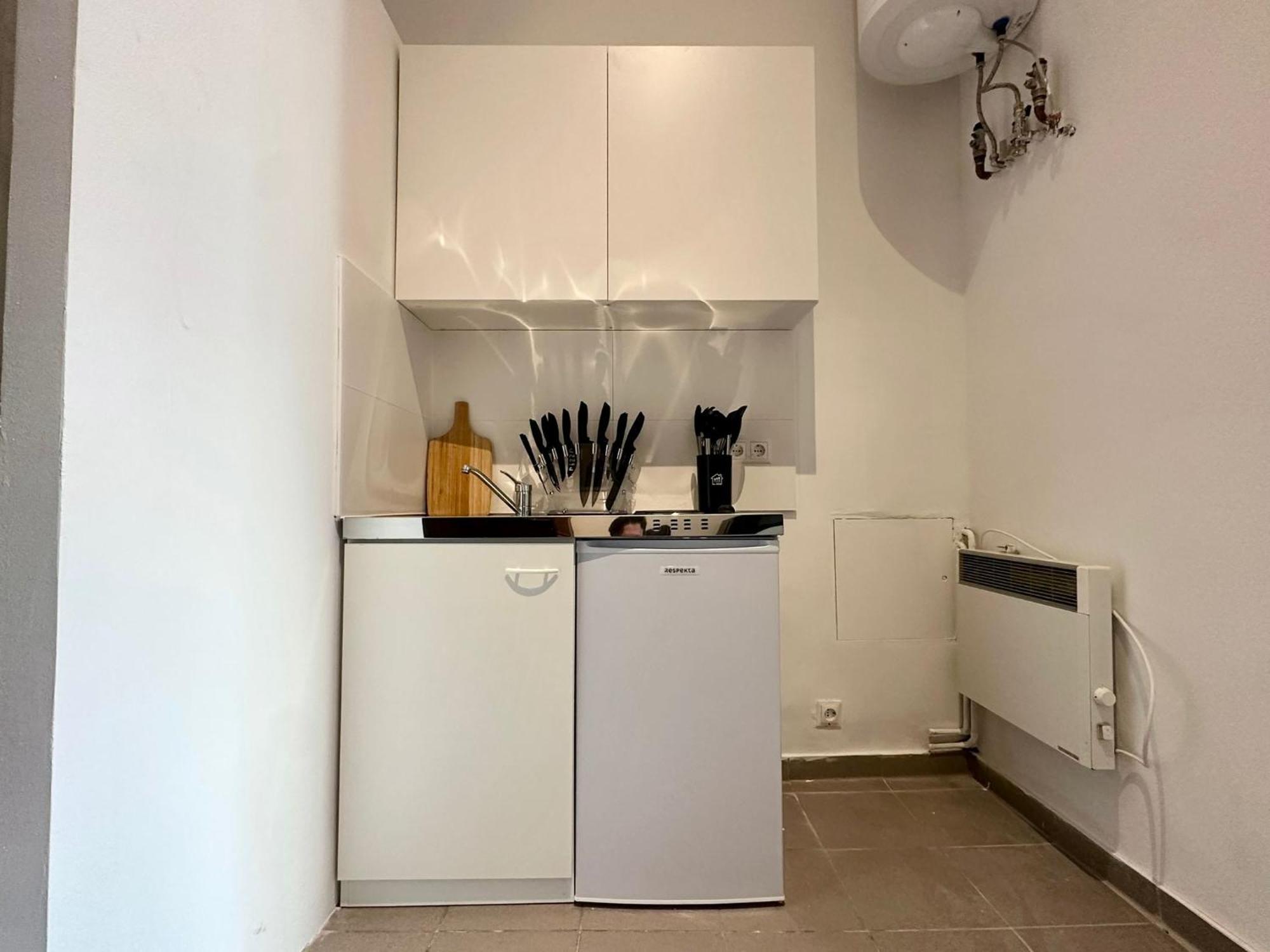 Apartment, Central, 2 Min To U4