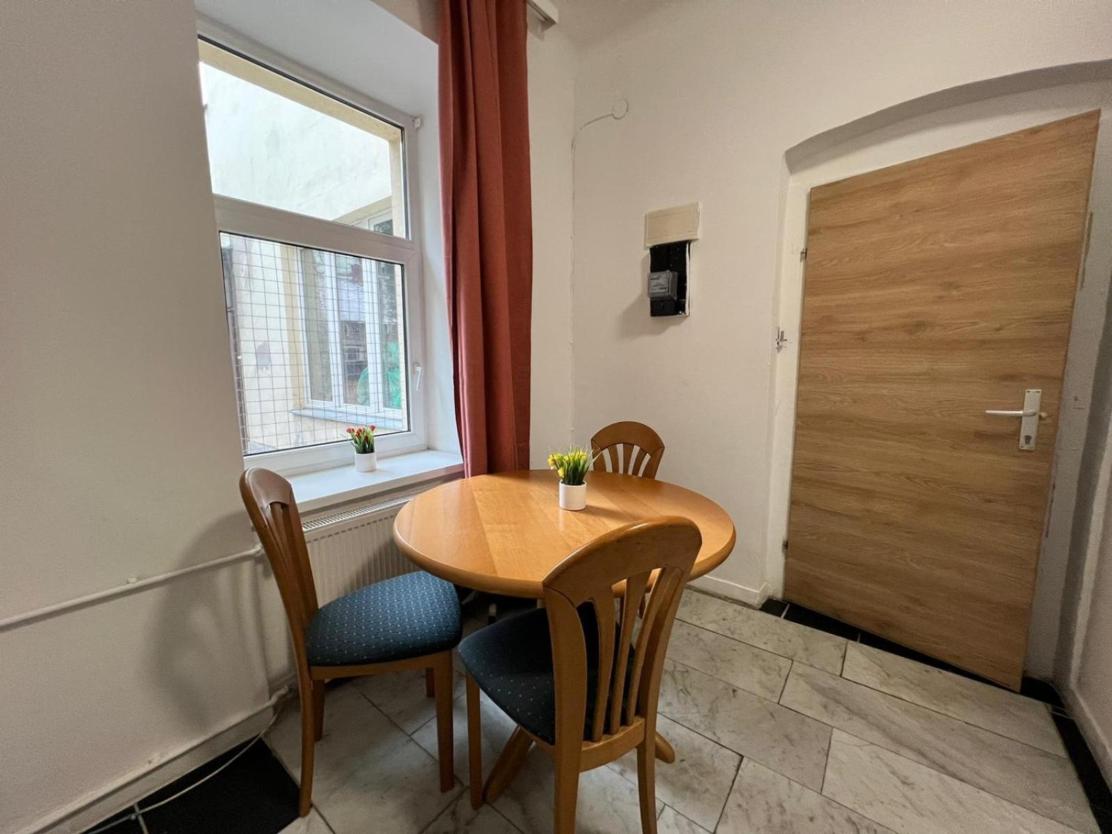 Sweet 1br Apartment, Enkplatz U3 15min To Center Apartment *