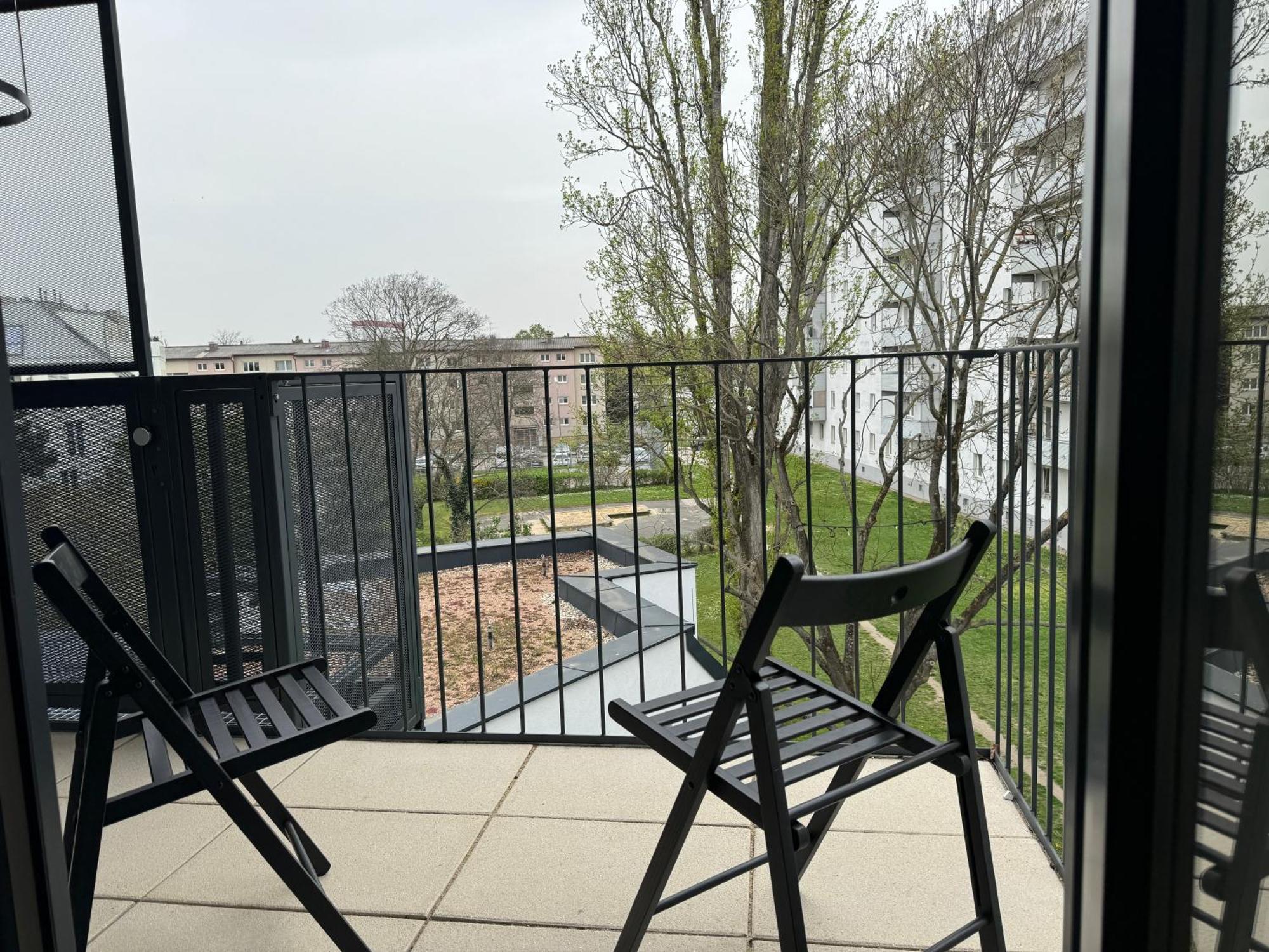 Modern Premium With Balcony