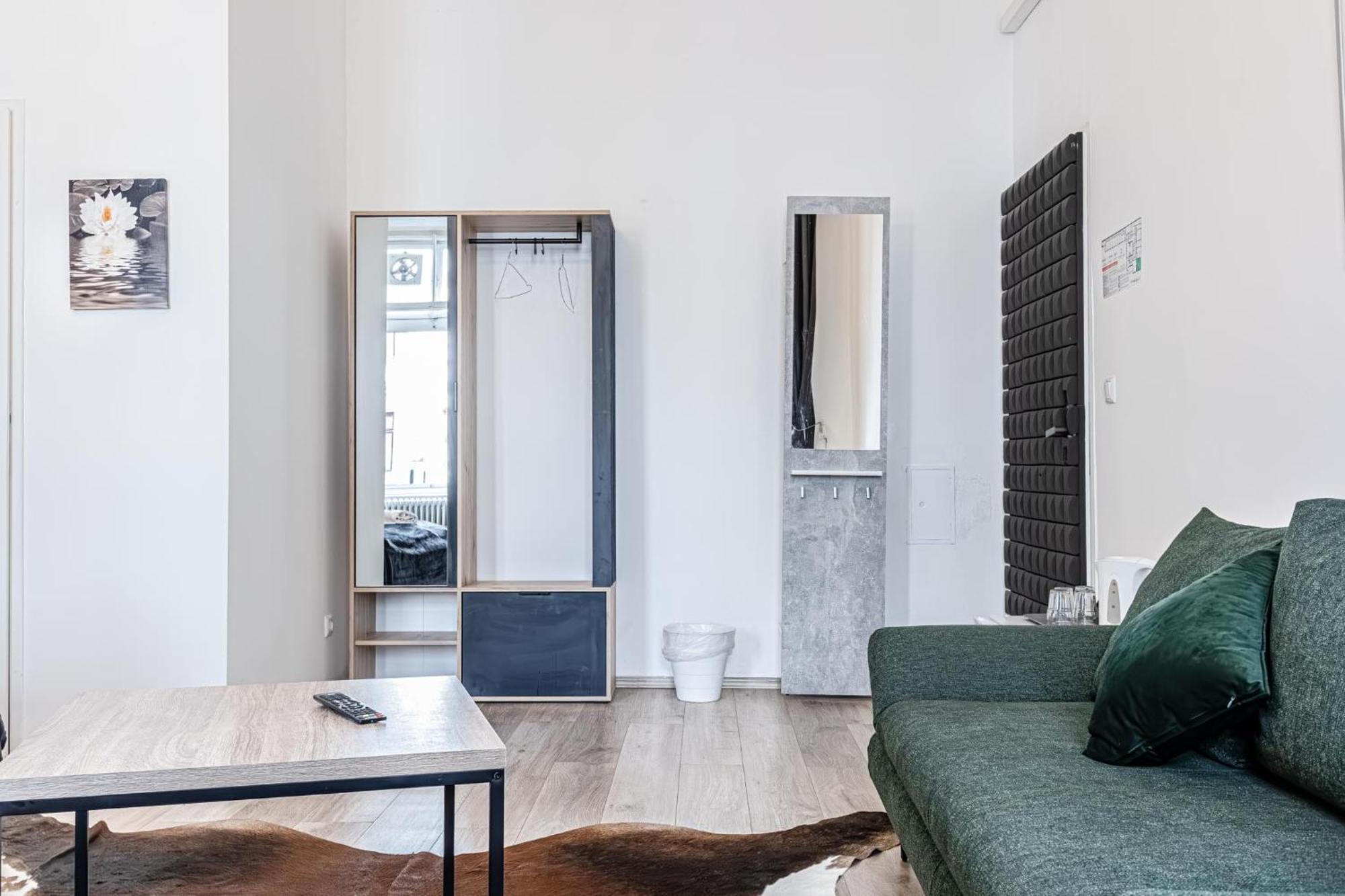 Mariahilfer Boutique - Virtual Reception & Self-checkin 2* Vienna
