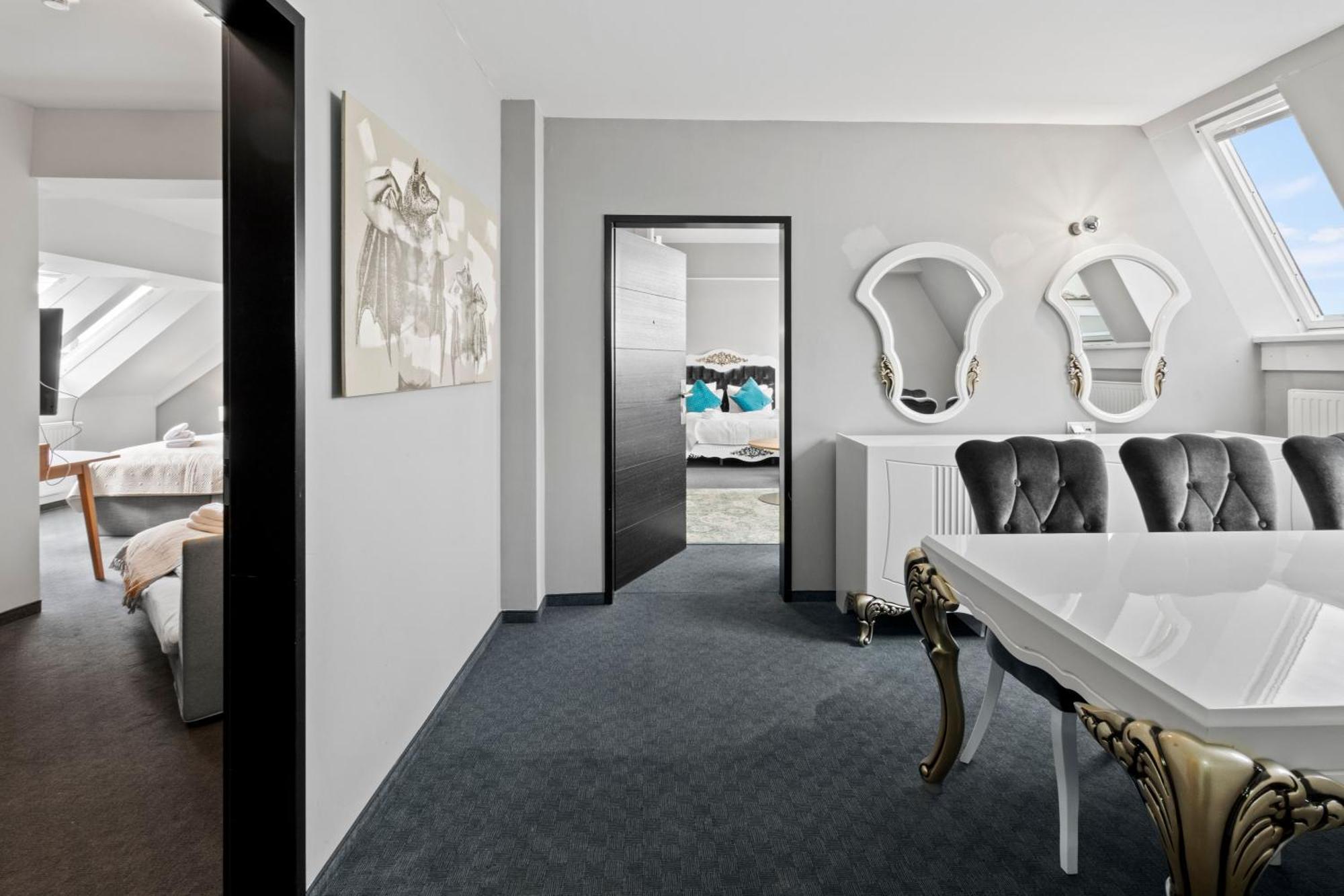 Hotel George 4*