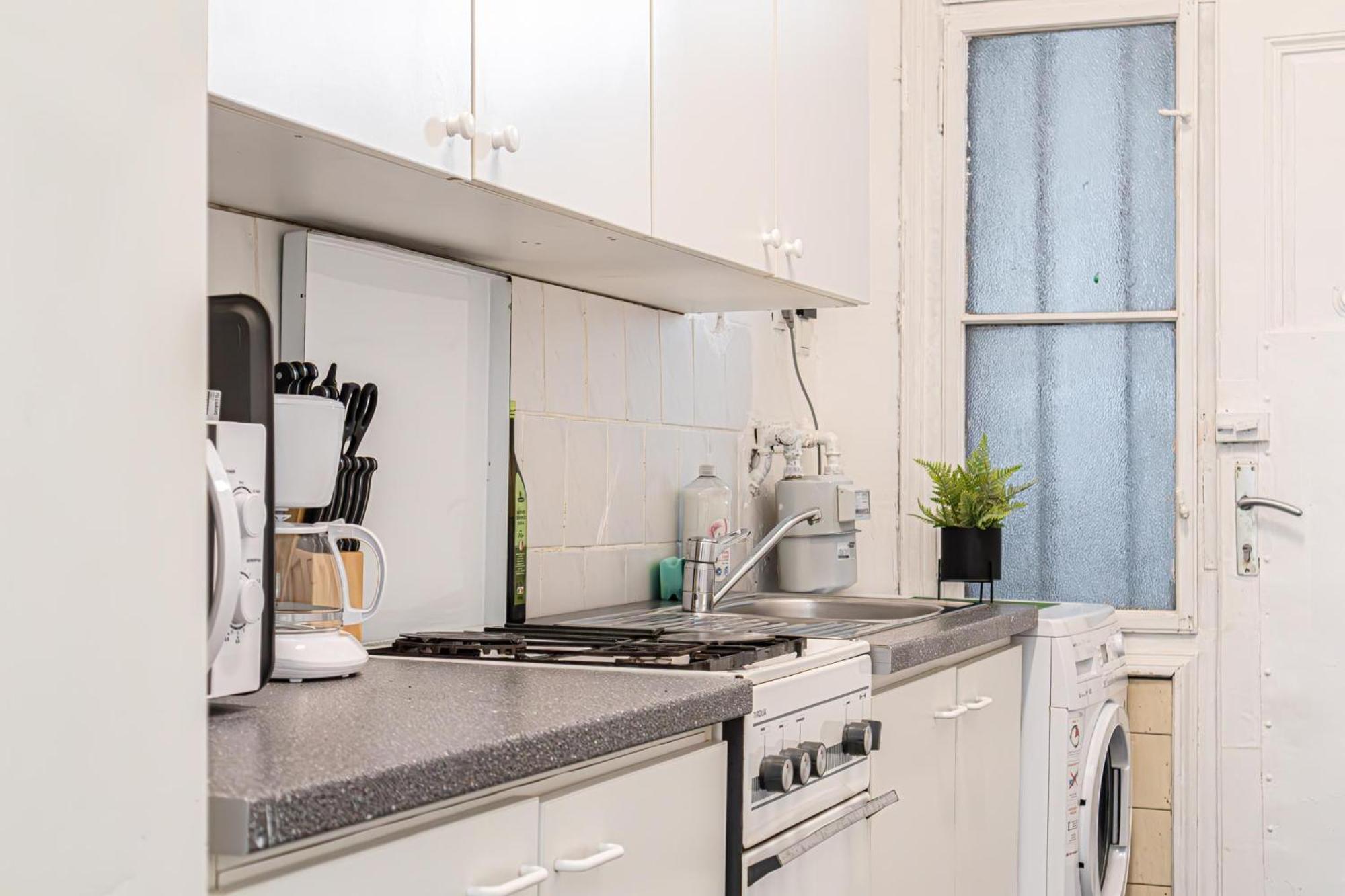 Past Meets Present - 1br Near Westbahnhof Vienna
