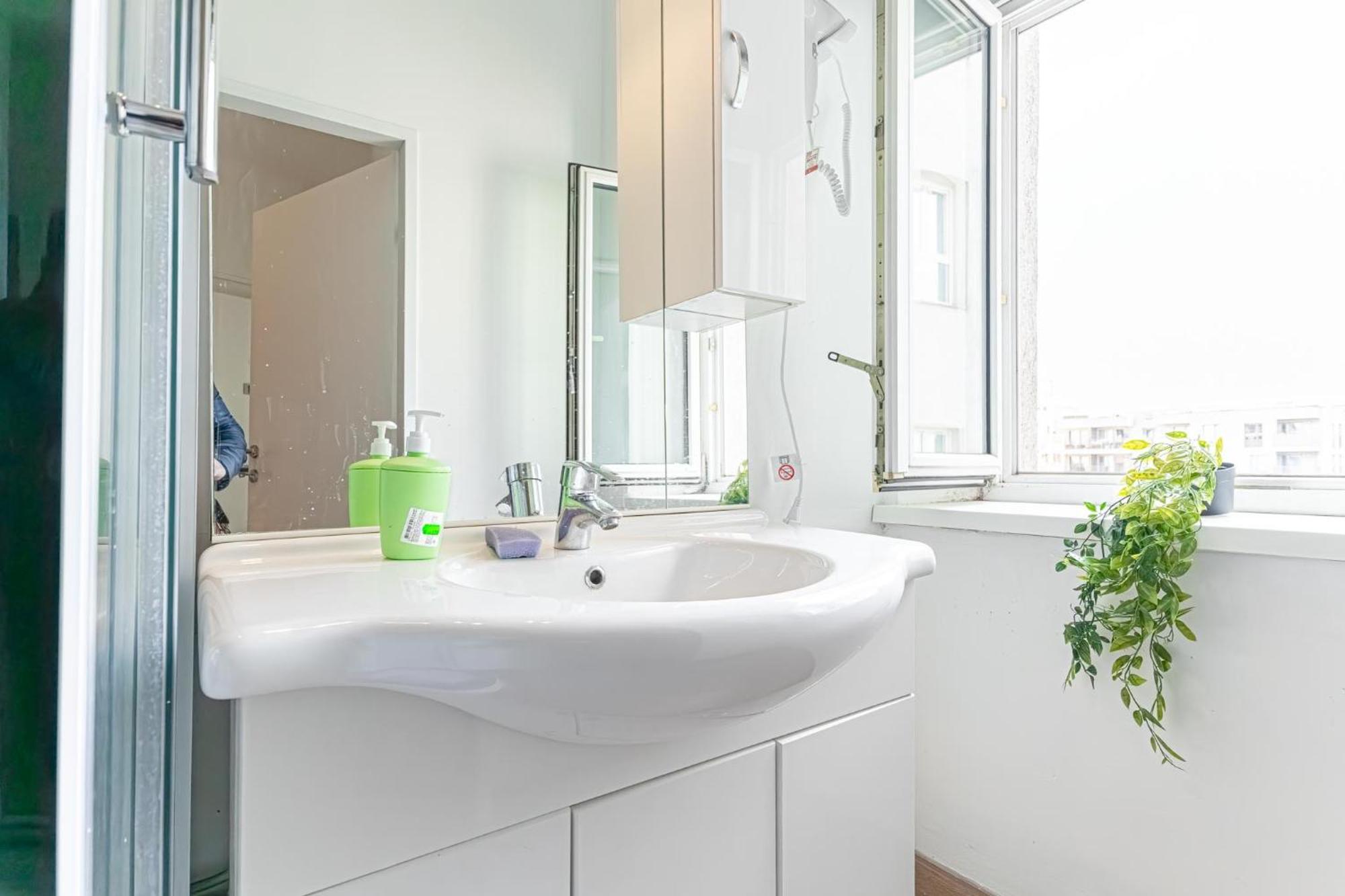 Lovely 1br U3 Proximity & Danube Canal, 3rd District Apartment Wien