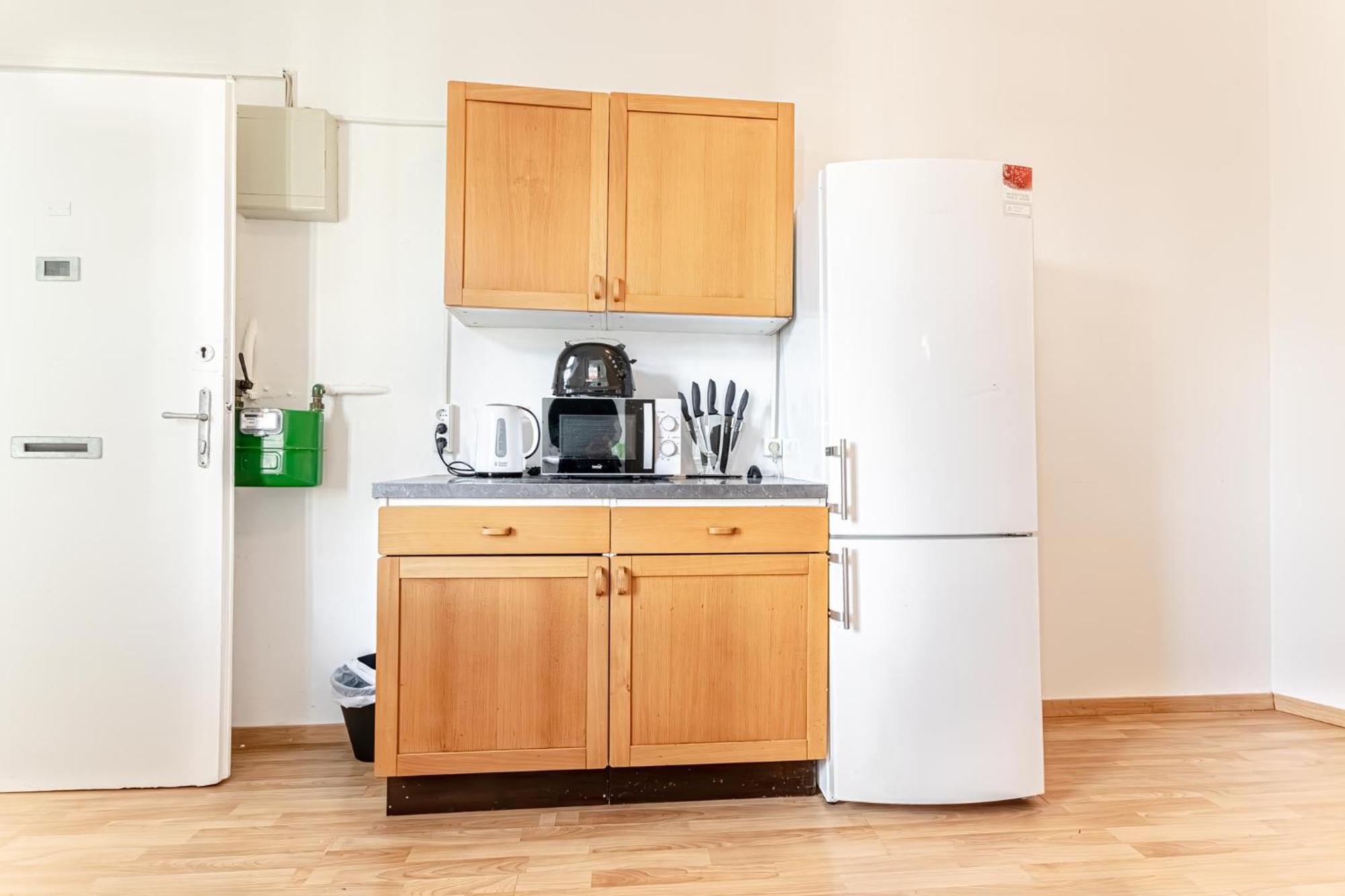 Apartment Lovely 1br U3 Proximity & Danube Canal, 3rd District Vienna