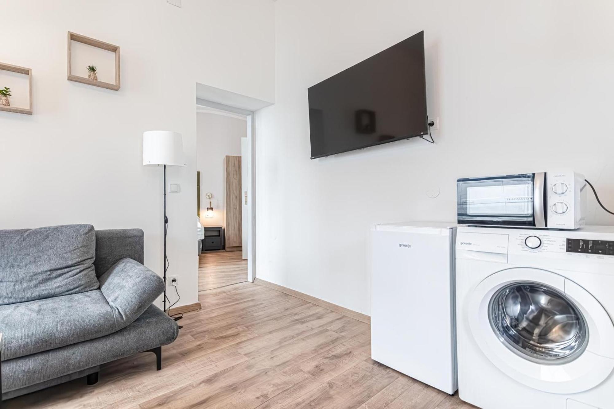 Westbahnhof Kingbed 1br With Ensuite Washer