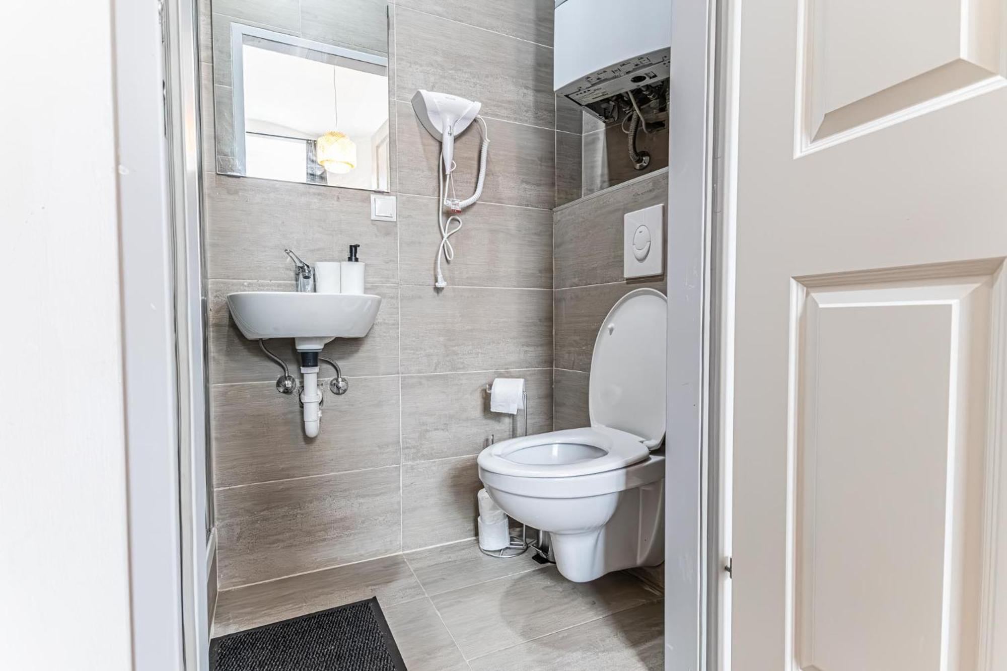Apartment Westbahnhof Kingbed 1br With Ensuite Washer