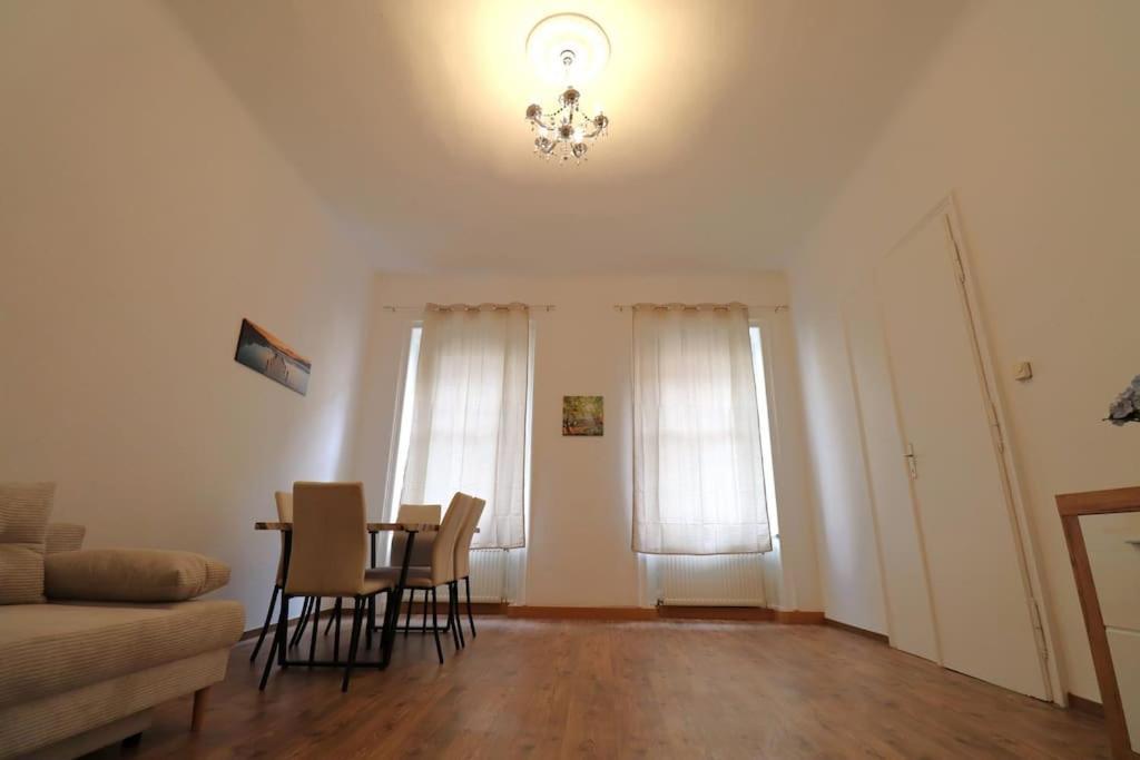 Apartment Default Tabor 57