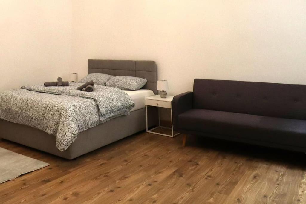Apartment Default Tabor 57