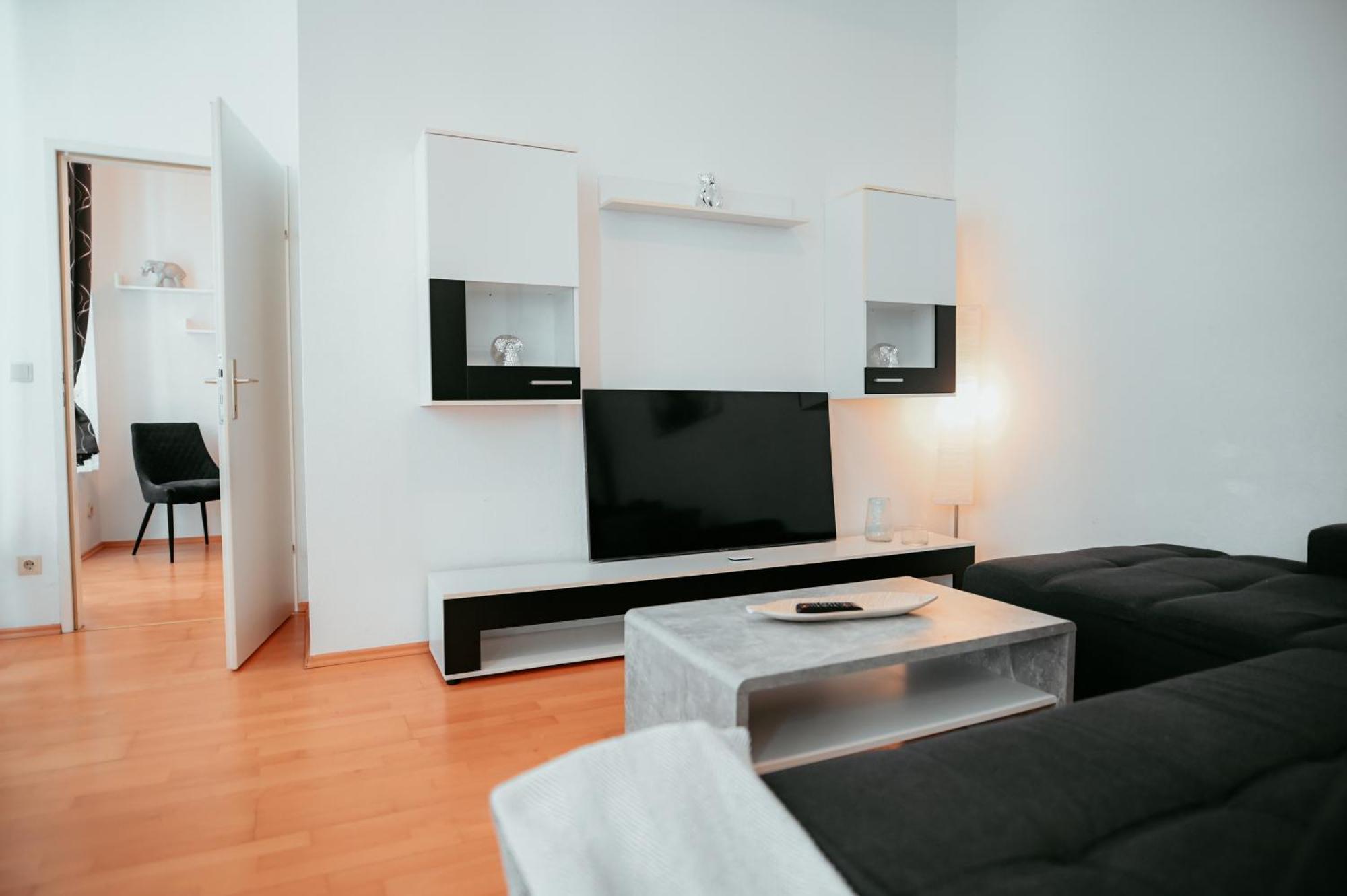 Raimond Ottakringer 10 *