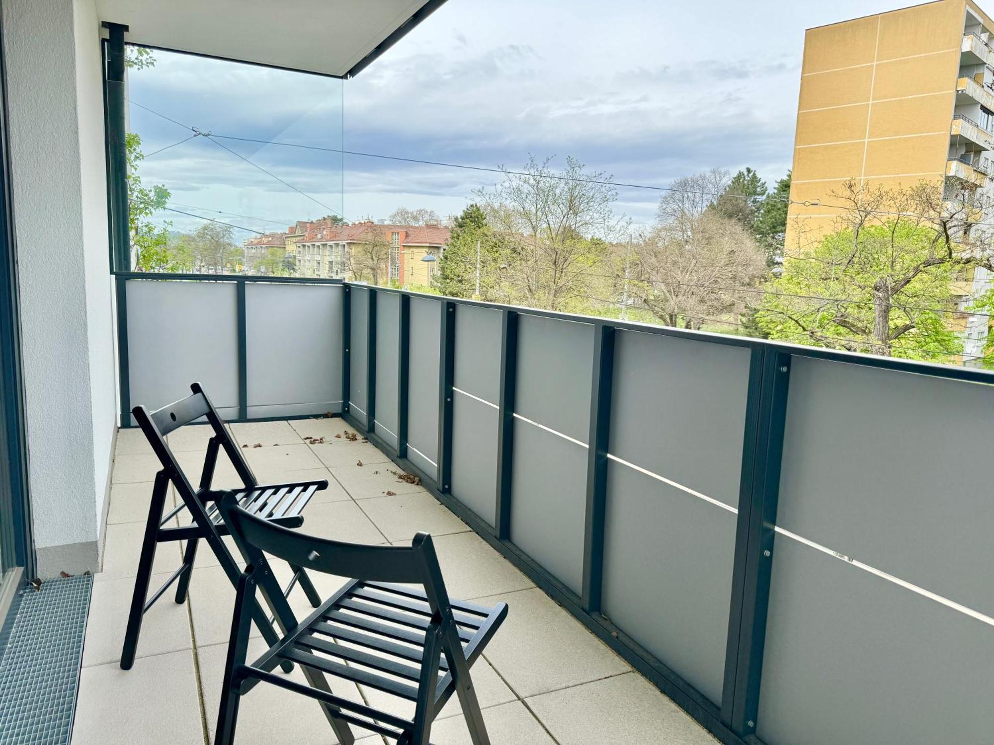Modern Premium With Balcony *