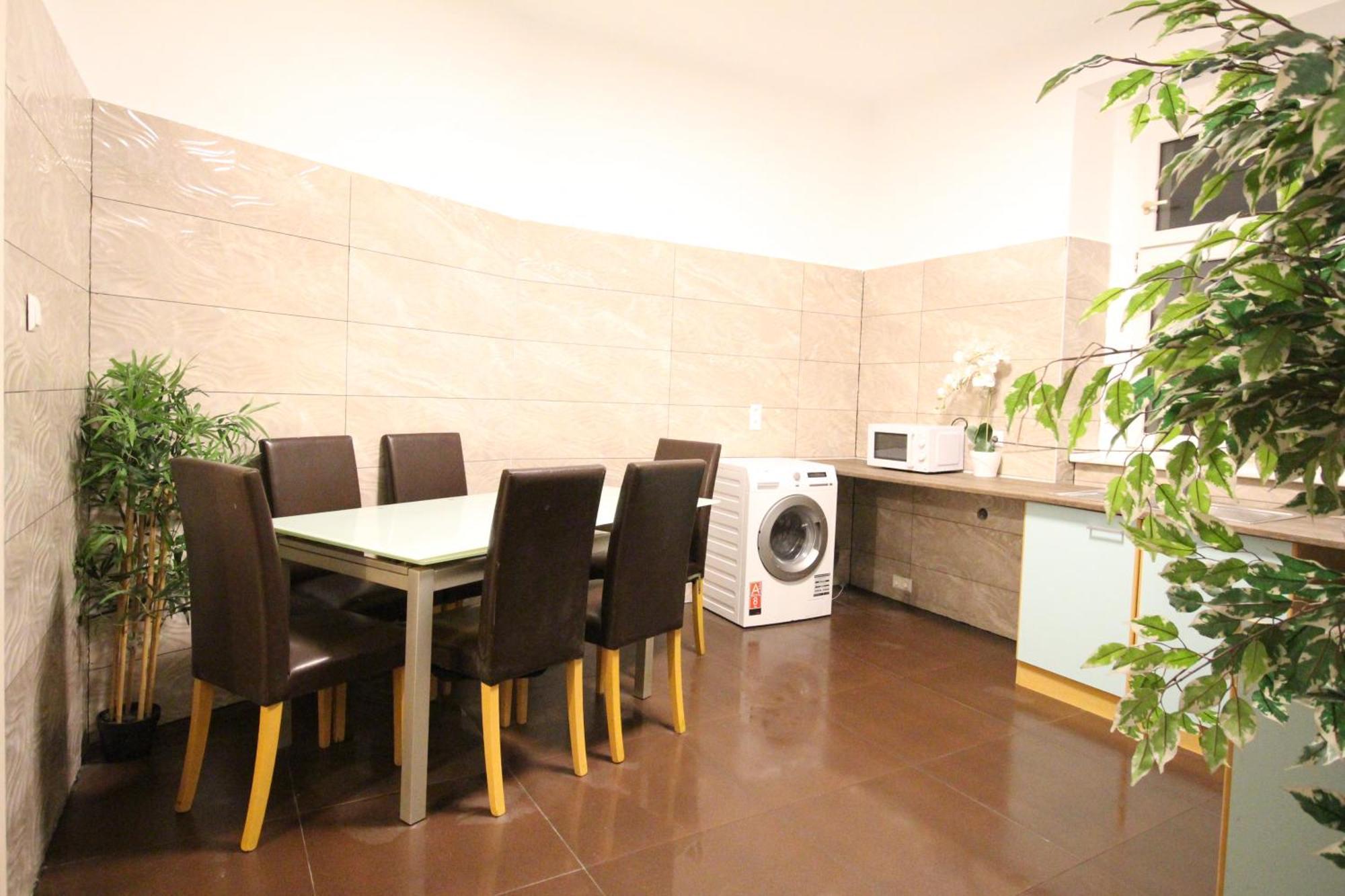 Apartment Spacious In Liesing Area Lv6