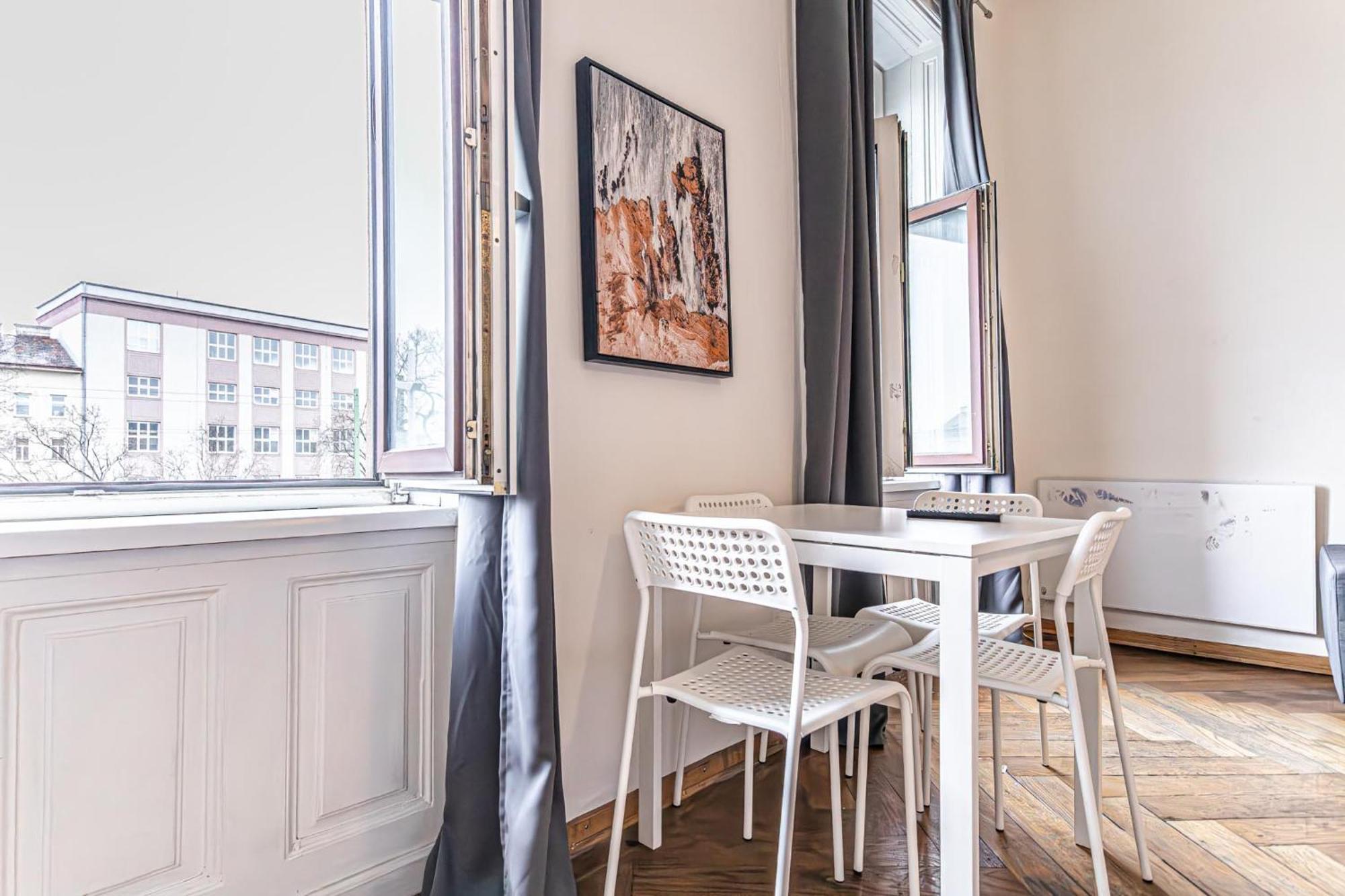 Appartamento Gorgeous 1br Near Akh Hospital