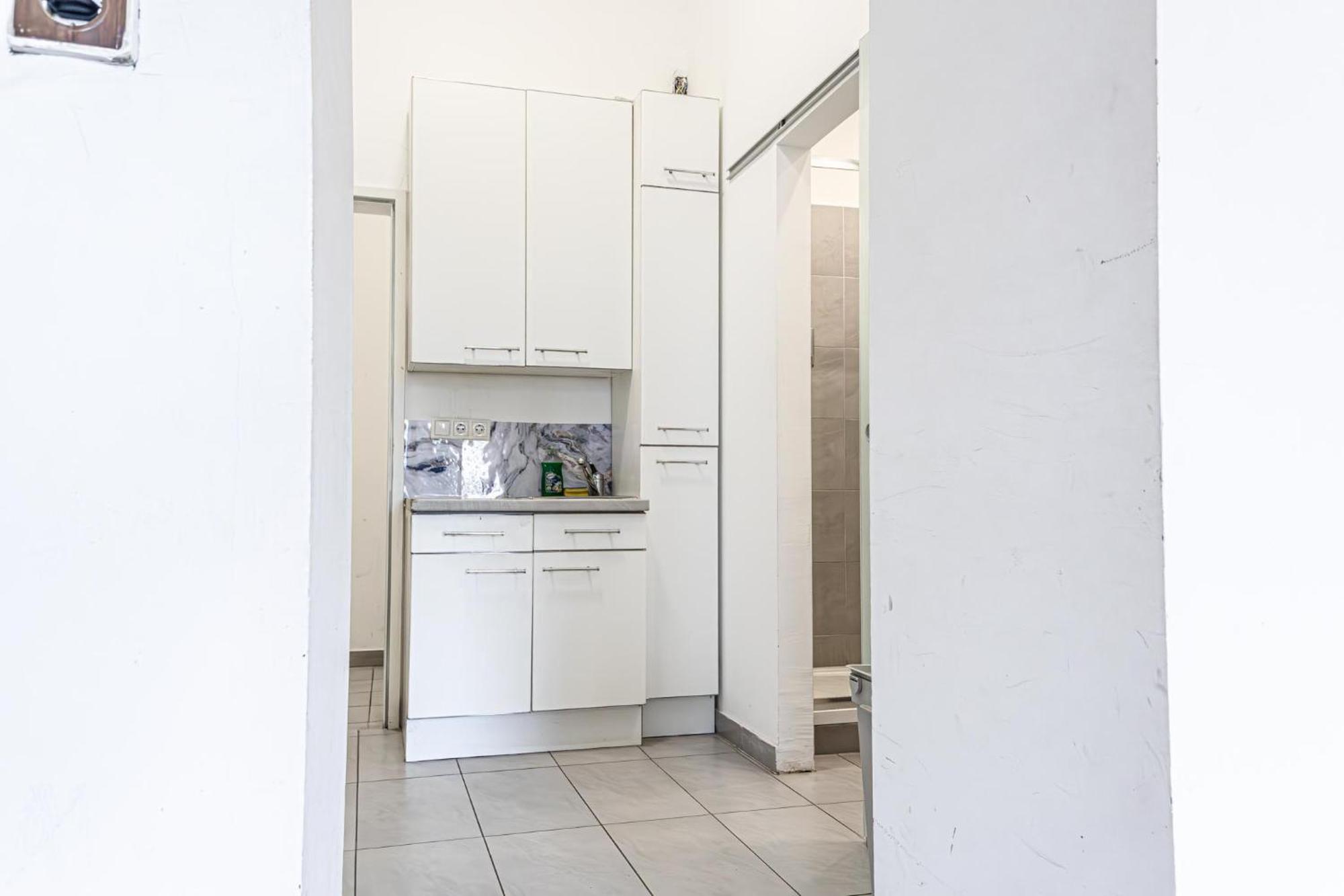Gorgeous 1br Near Akh Hospital Appartamento