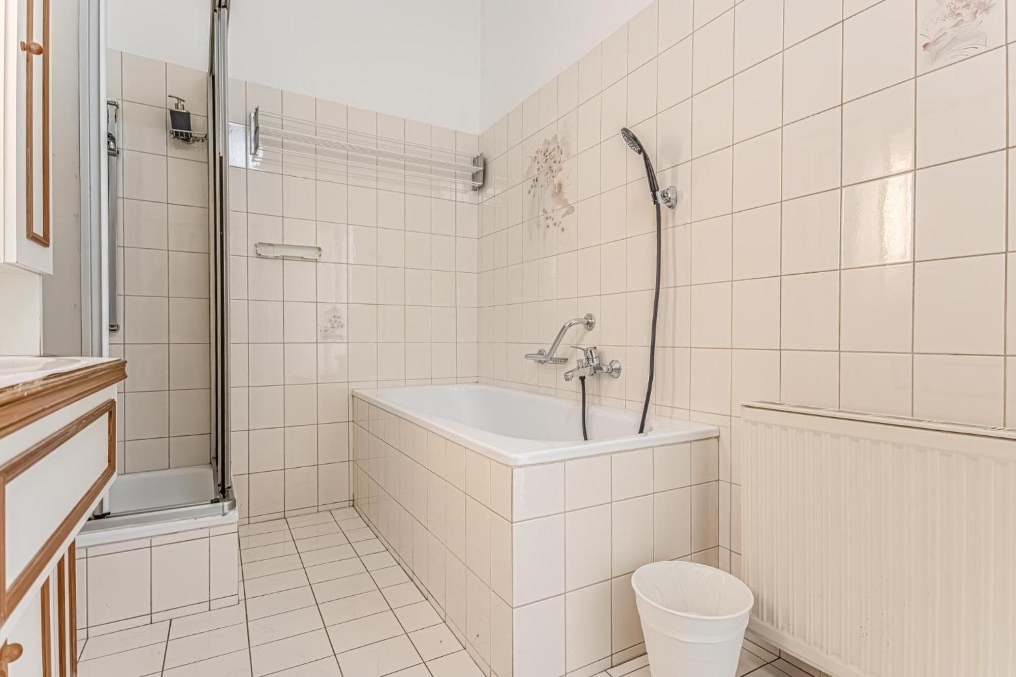 Friendly 4br Shared Apt- Near Downtown Vienna