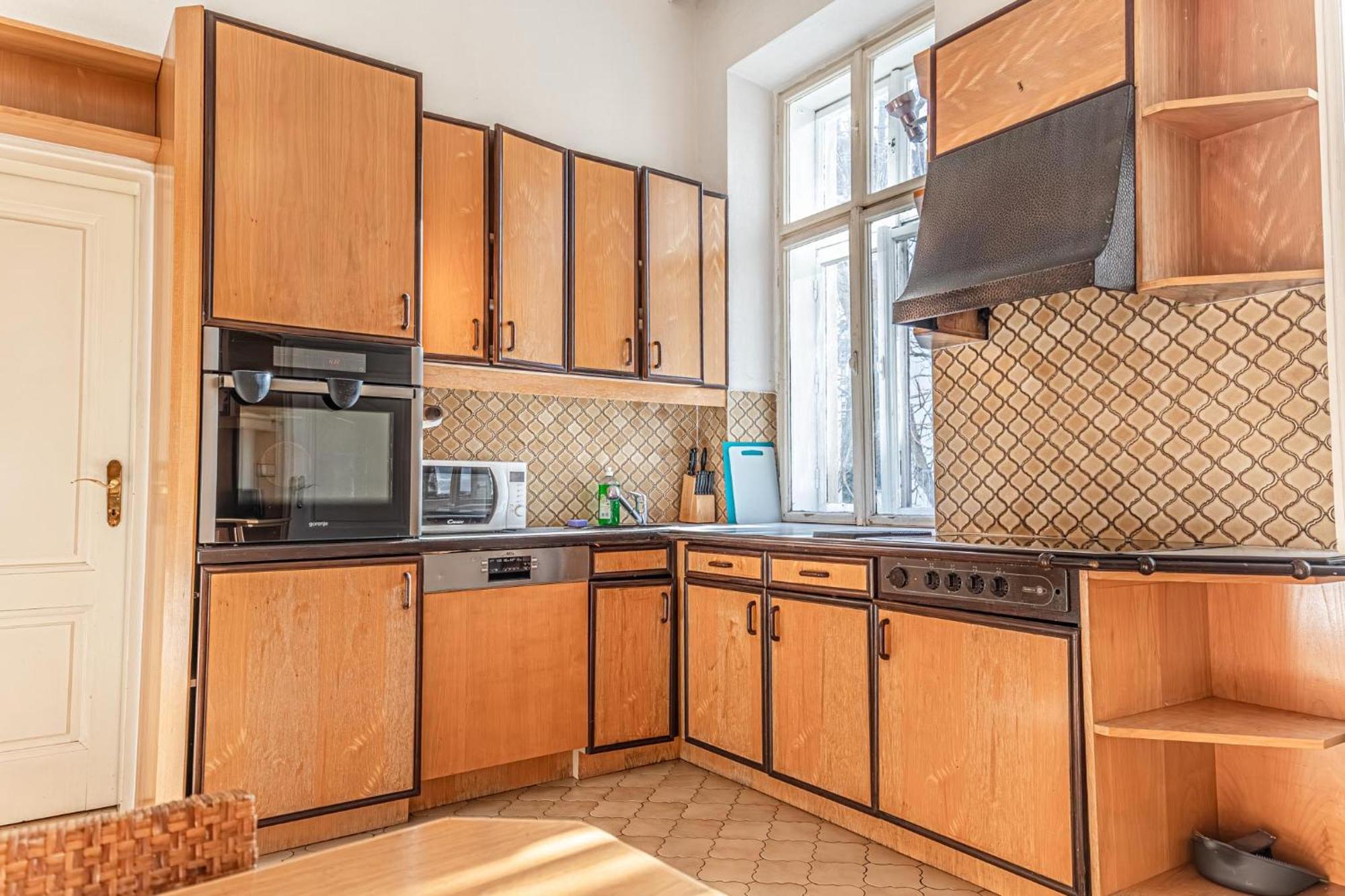 Friendly 4br Shared Apt- Near Downtown Vienna