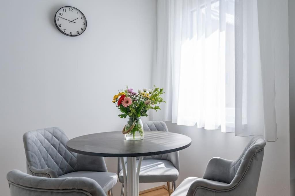 Apartment Elegant 1br Flat With Balcony By Hm Vienna