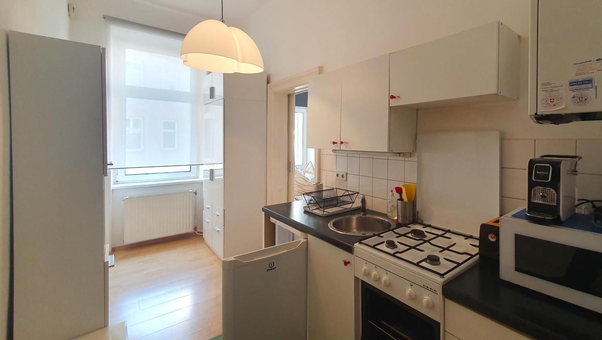 Quiet 2-room Flat, Walking Distance To Centre Apartment