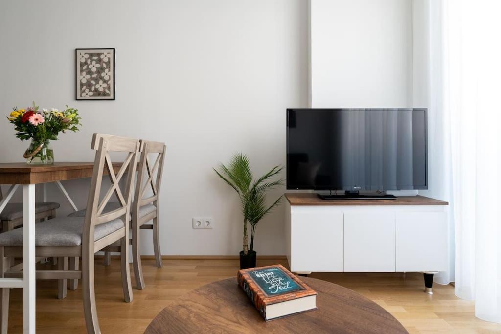 Cute 1br Hideaway & Quick By Hm Apartment *