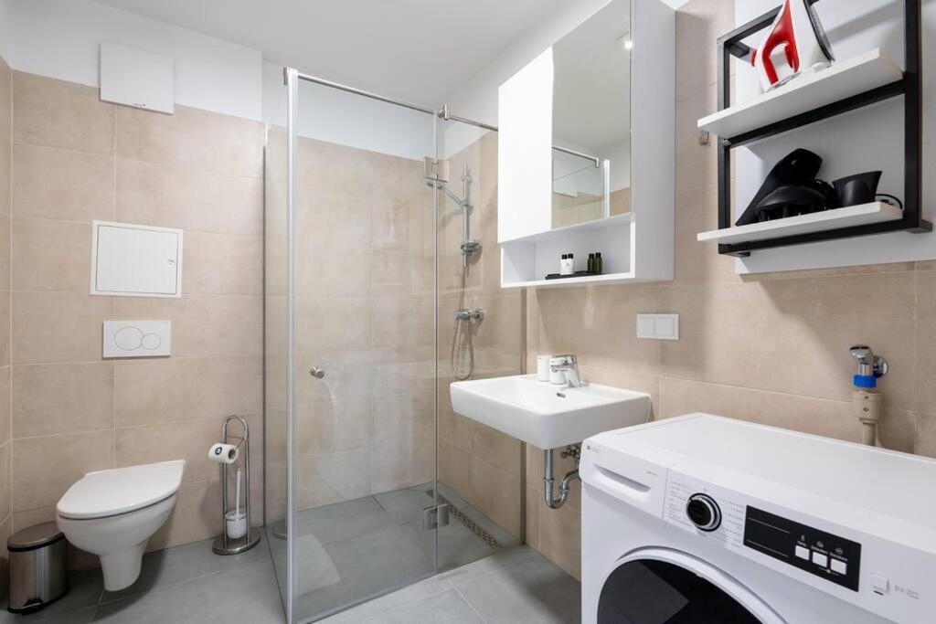 1br With Balcony, Urban Style By Hm Apartment Vienna