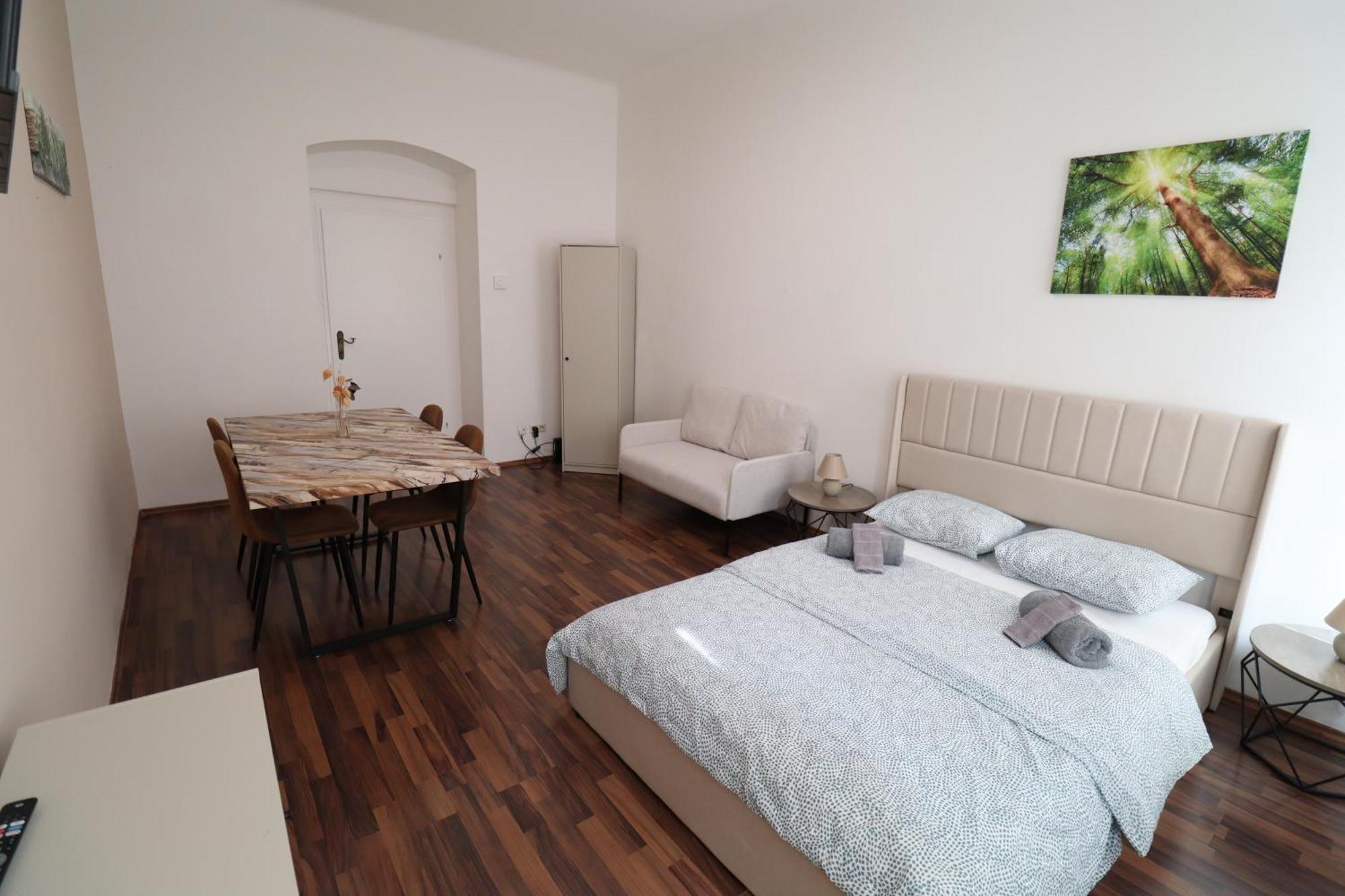 Apartment Cityplaza - 1020 *