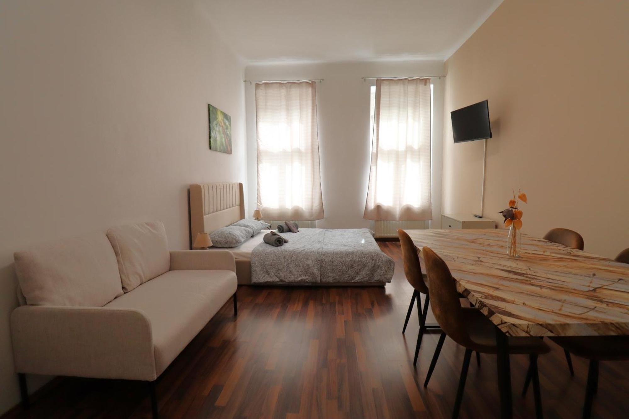 Apartment Cityplaza - 1020 *