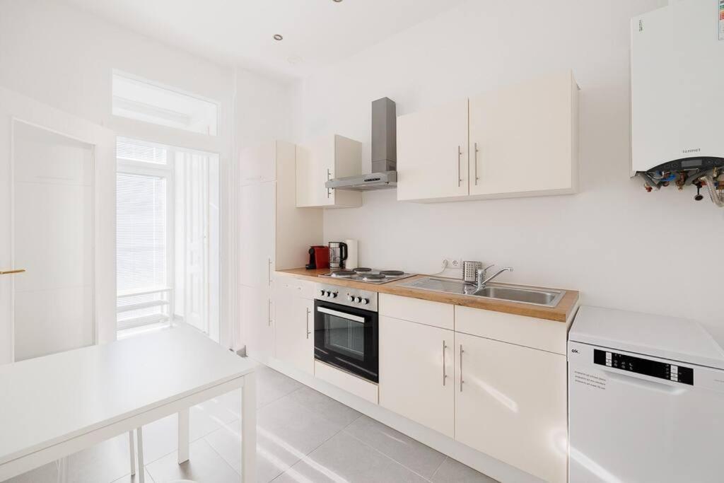 Apartment Modern Near Center - 2br, Netflix Vienna