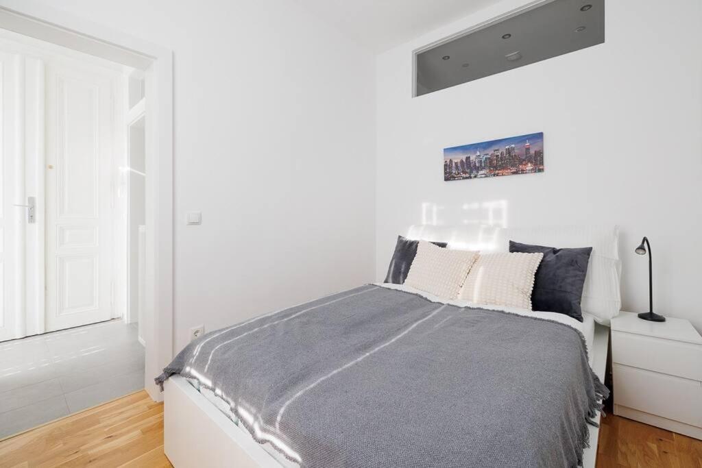 Modern Near Center - 2br, Netflix * Vienna