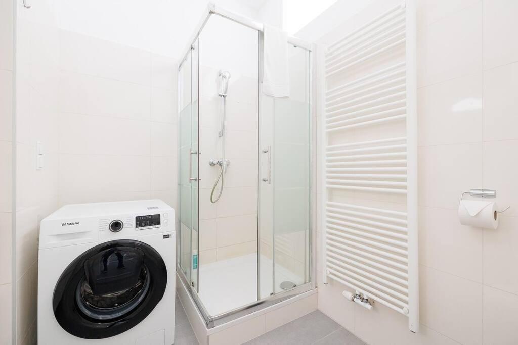 Apartment Modern Near Center - 2br, Netflix