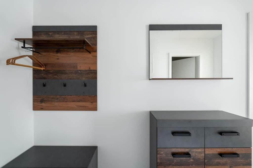 Apartment Hm • Sleek 1br With Balcony *
