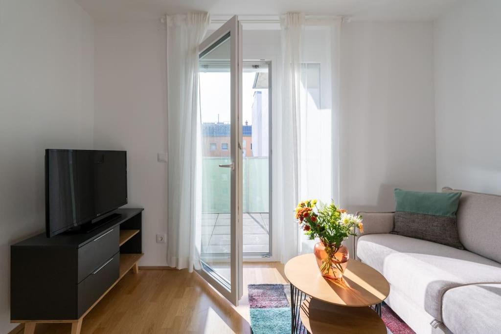 Apartment Hm • Sleek 1br With Balcony *