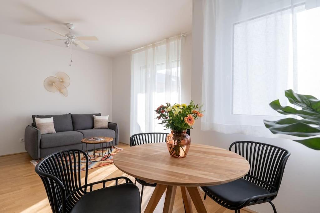 Hm • Modern 1br Apt With Balcony Apartment