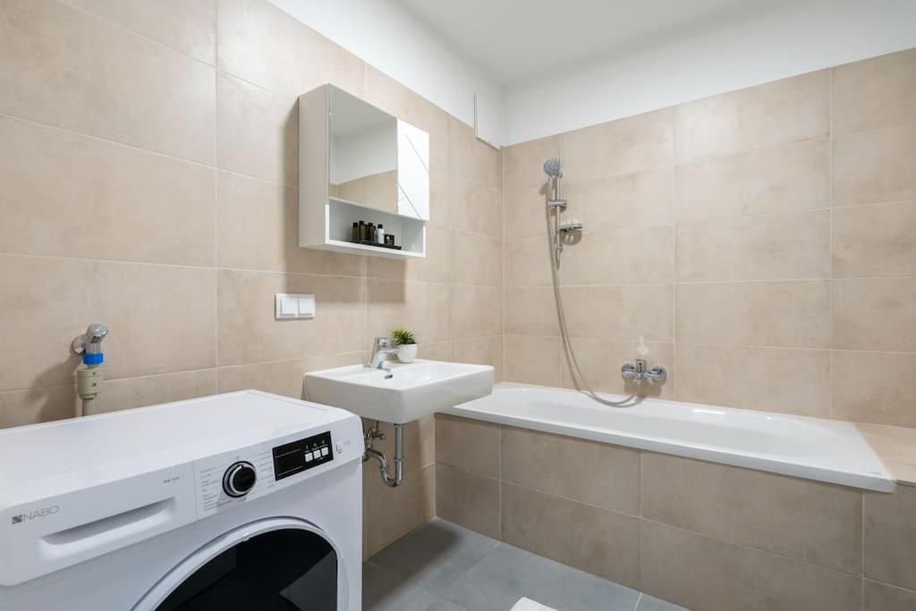 Quiet 1br Oasis, Fast Path By Hm Vienna