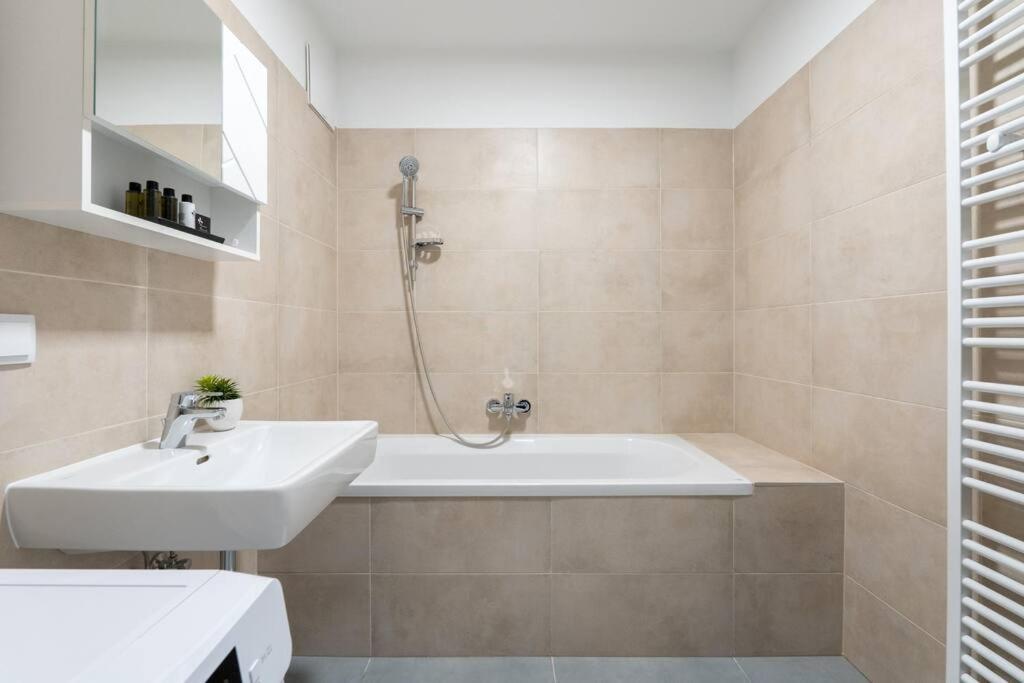 Quiet 1br Oasis, Fast Path By Hm Vienna