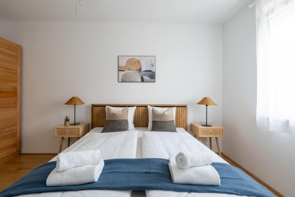 Quiet 1br Oasis, Fast Path By Hm