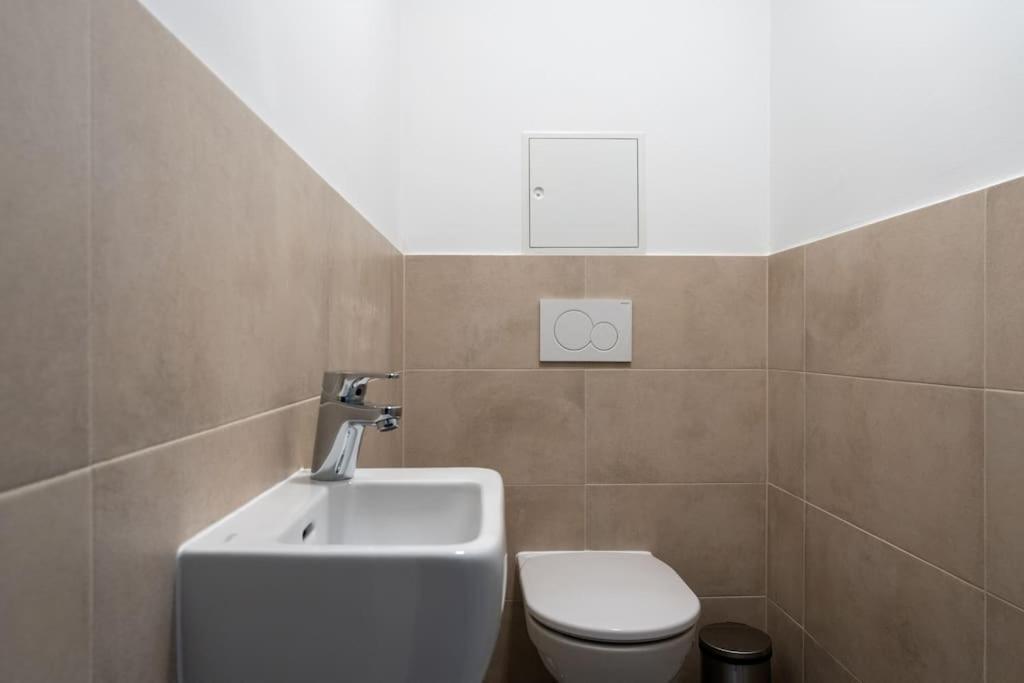 Stylish 1br Escape, Quick By Hm Apartment *