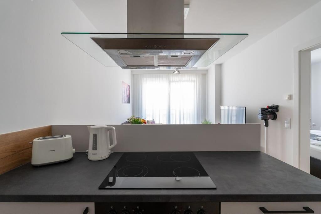 Stylish 1br Escape, Quick By Hm *