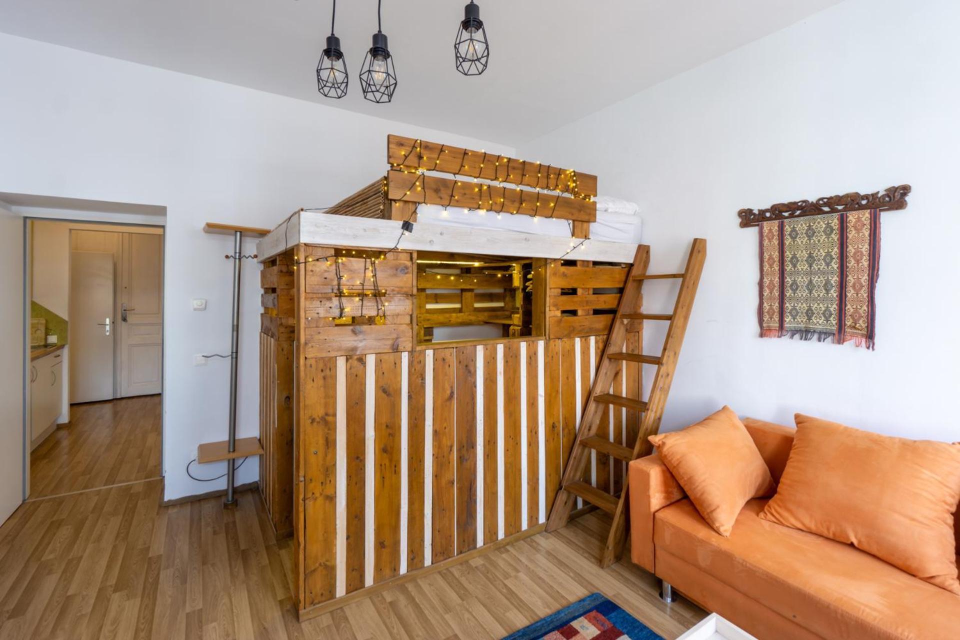 5 Stops Away From City-centre Wien