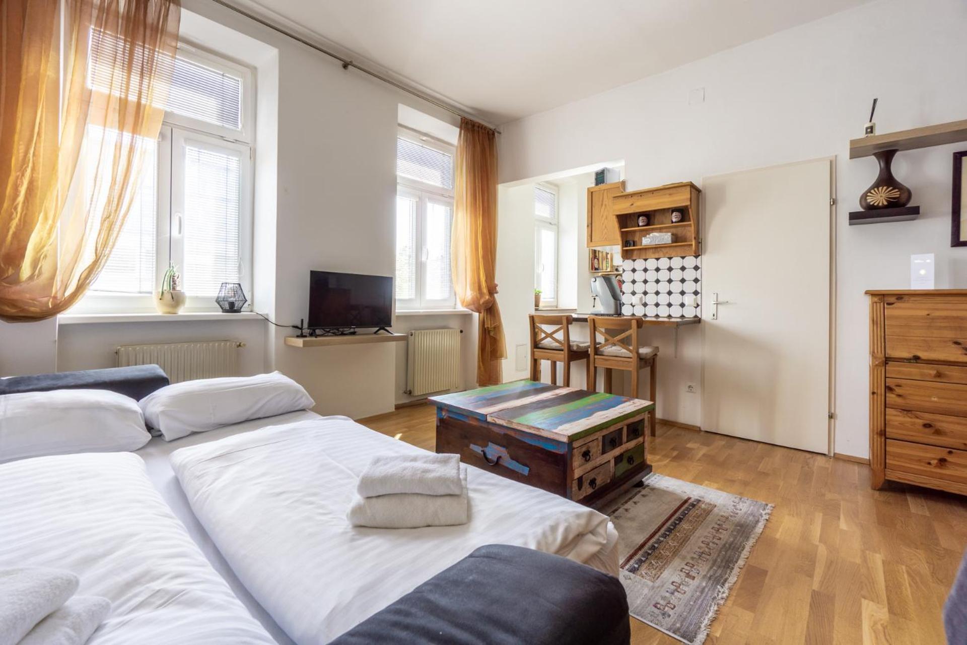 Next To Stadthalle & Westbahnhof