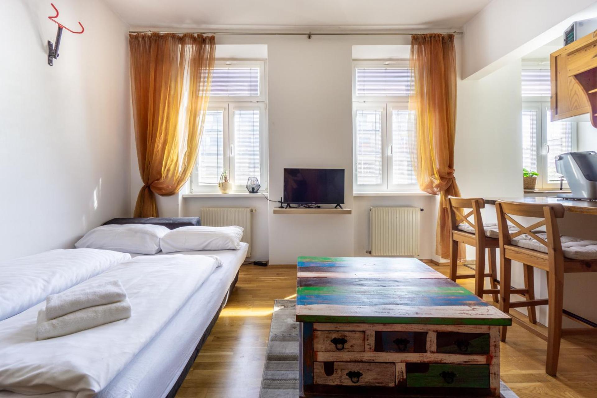 Next To Stadthalle & Westbahnhof