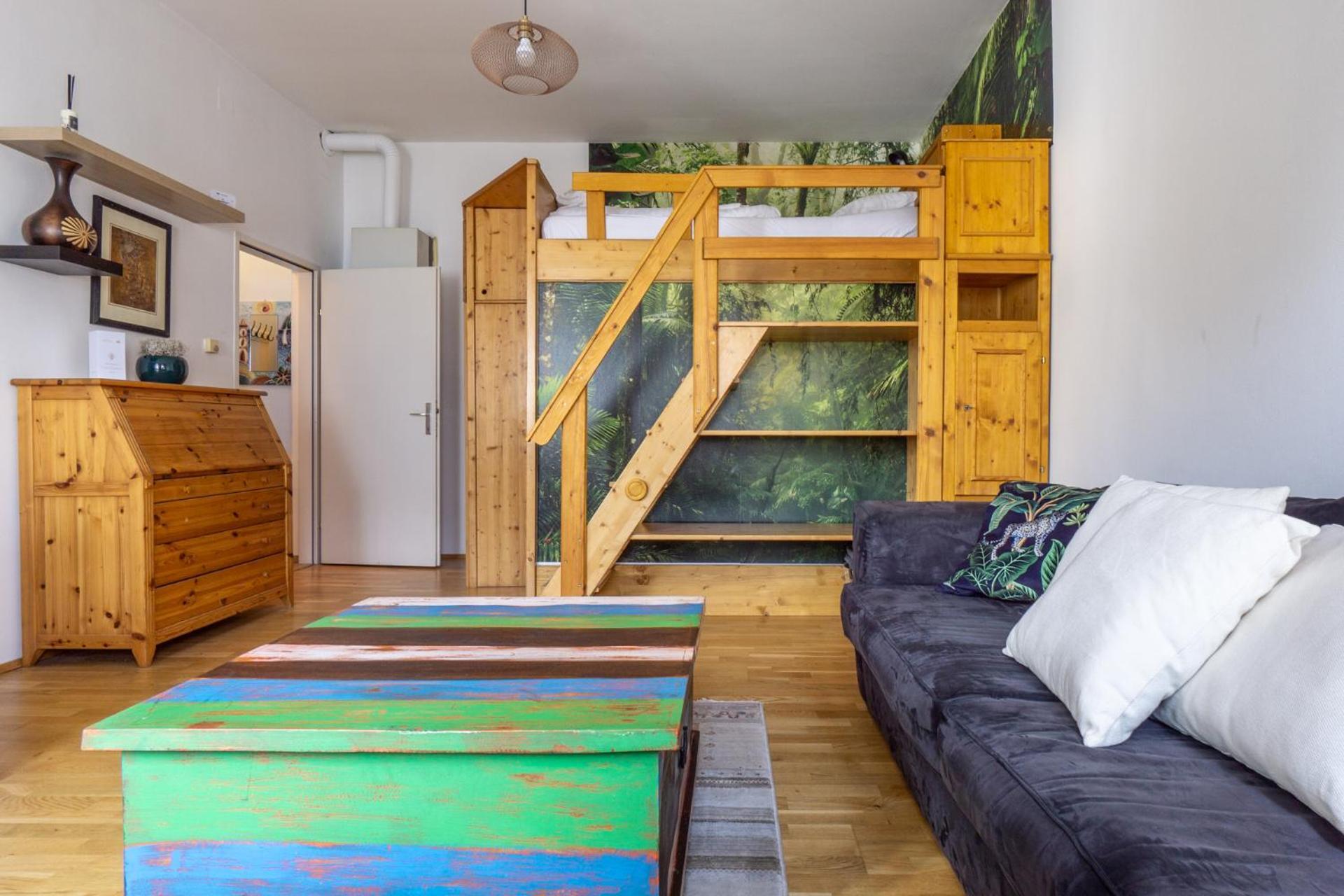 Next To Stadthalle & Westbahnhof Wien