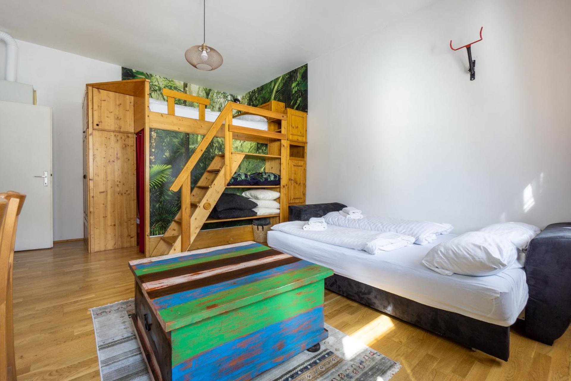 Next To Stadthalle & Westbahnhof