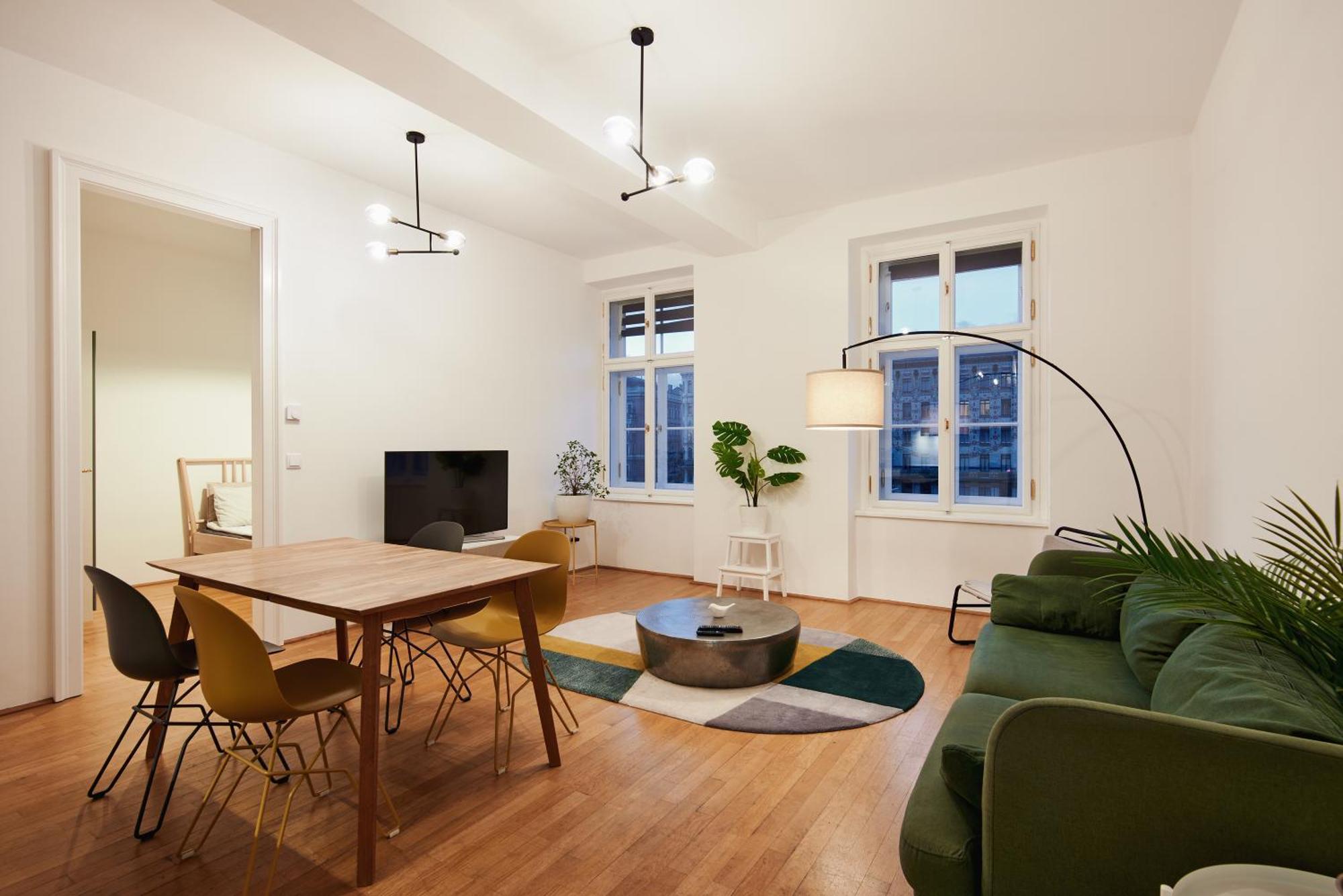 Apartment Designer In The Center *