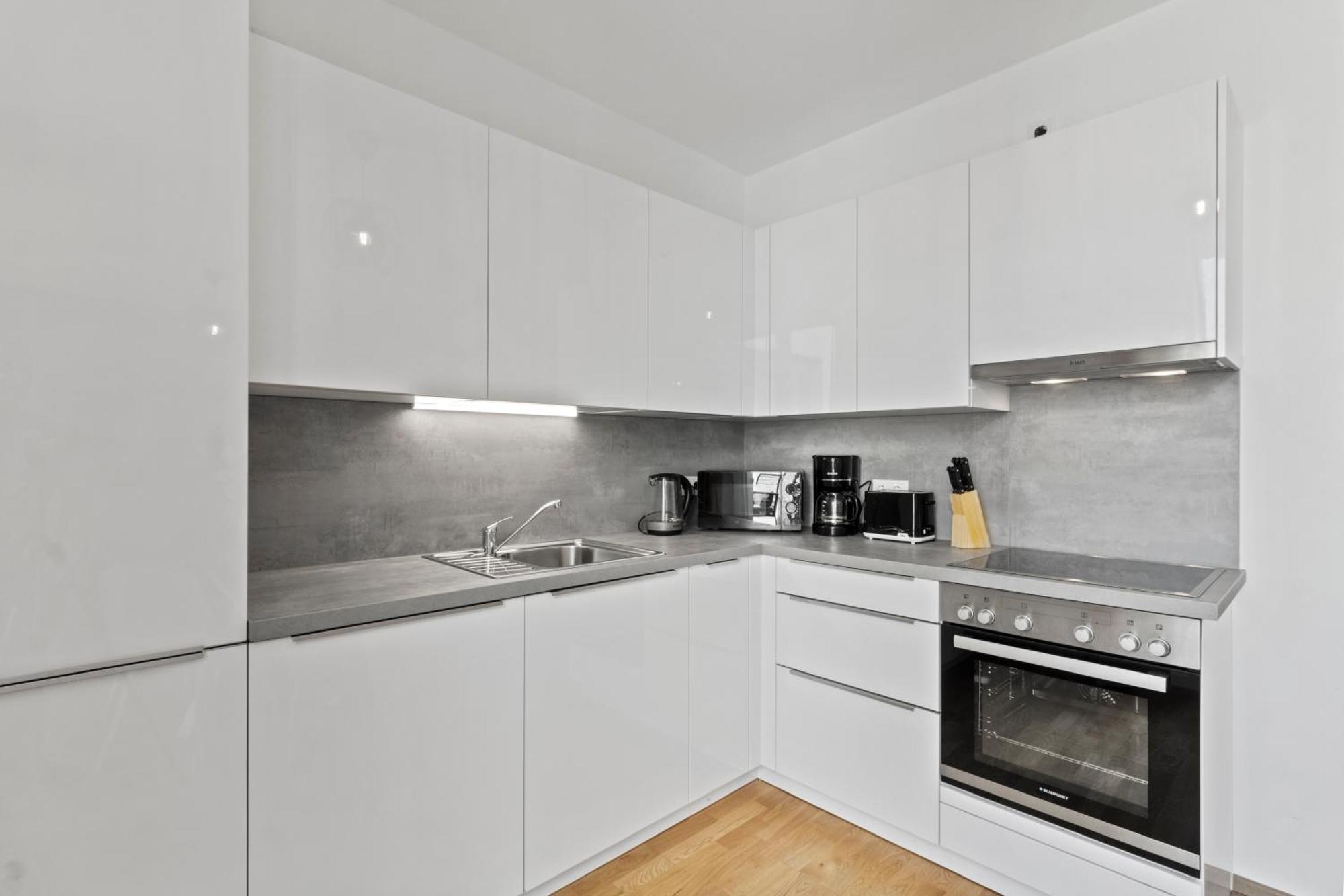 Apartment Paid Parking - 1 Minute To Public Transport - 3 Min To Supermarket And Pharmacy *