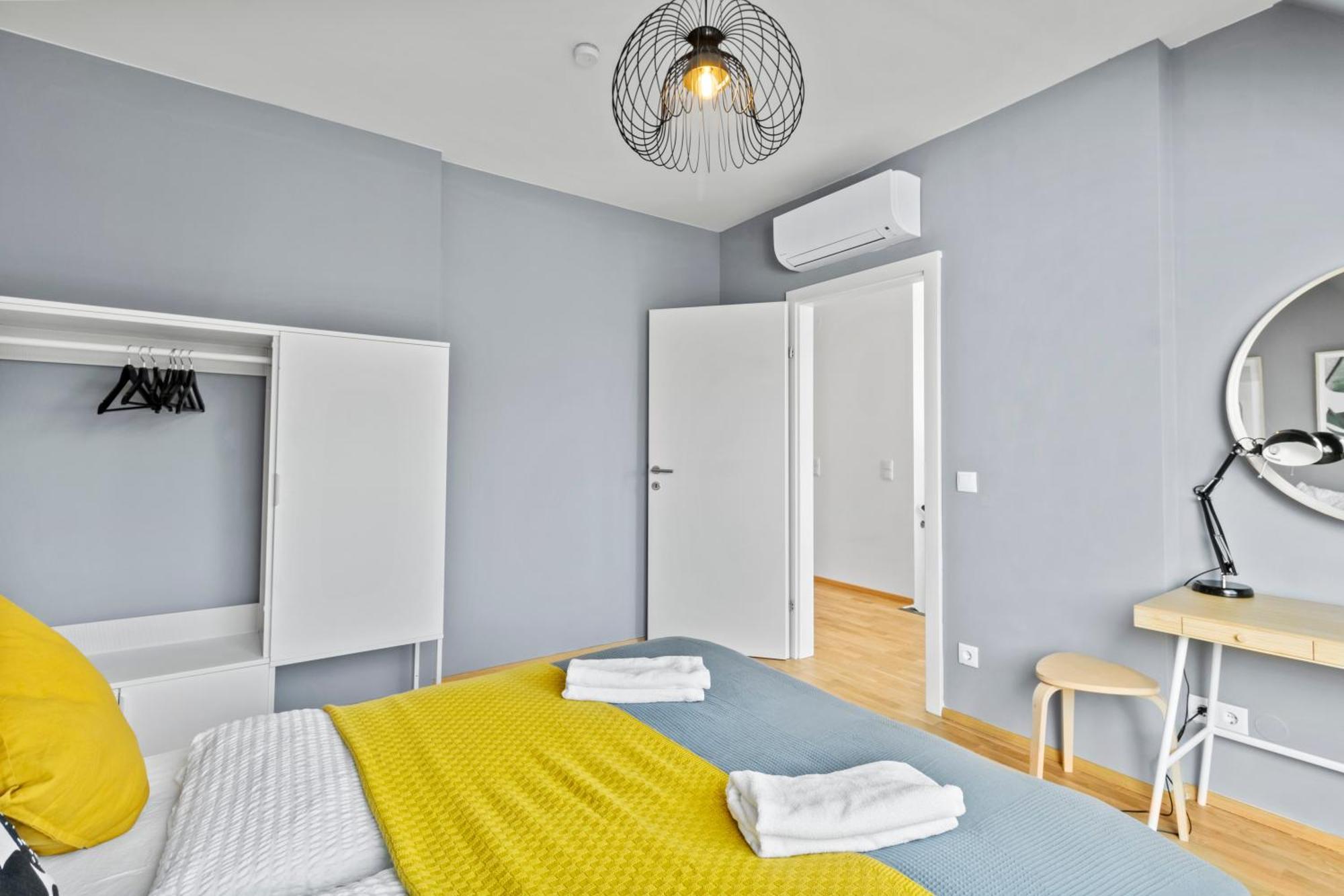 Apartment Paid Parking - 1 Minute To Public Transport - 3 Min To Supermarket And Pharmacy