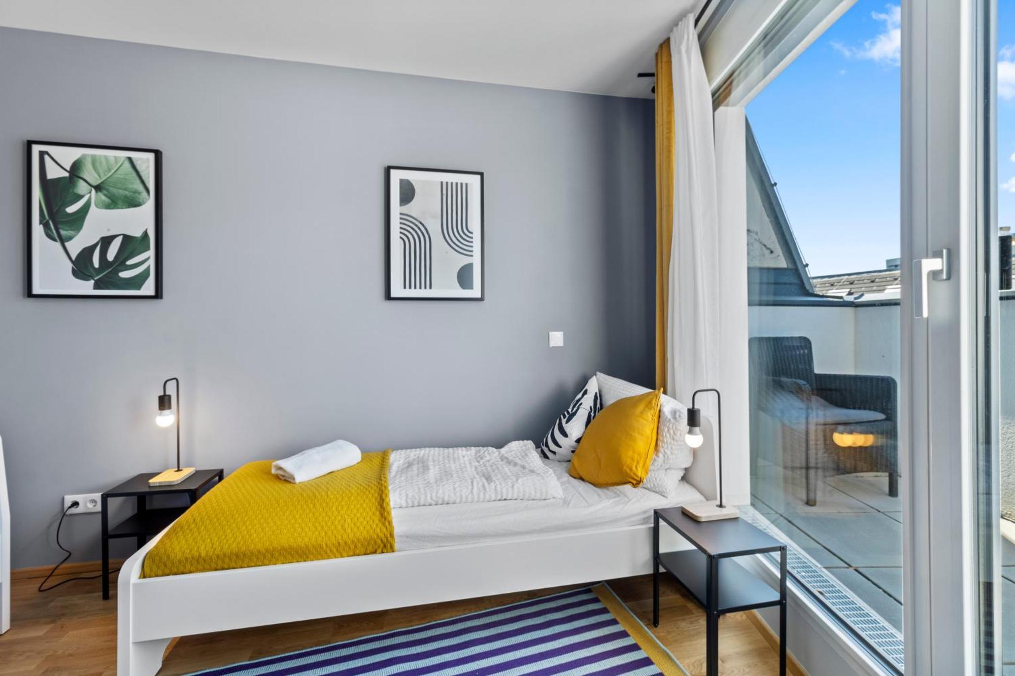 Paid Parking - 1 Minute To Public Transport - 3 Min To Supermarket And Pharmacy Apartment