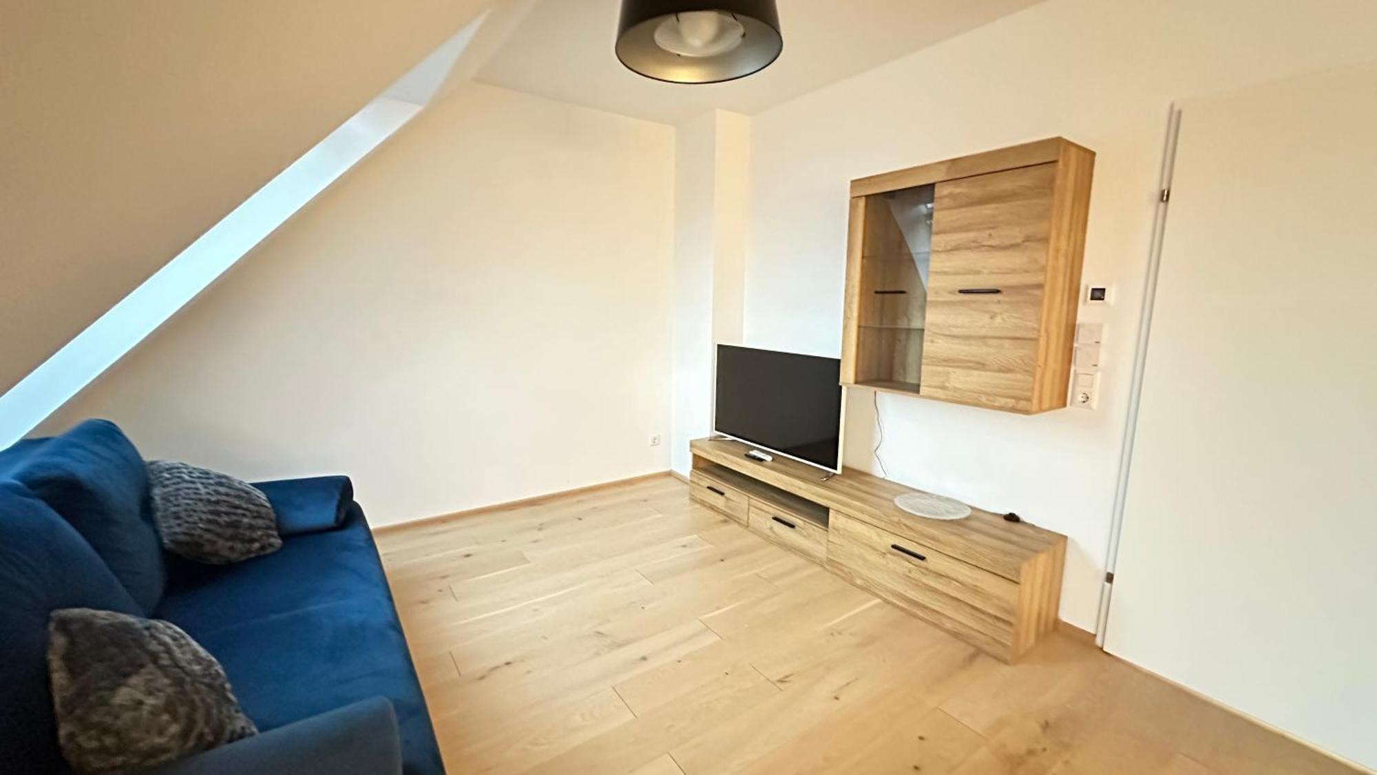 Wiener Schloss Wilhelminen 360° Views Apartment *